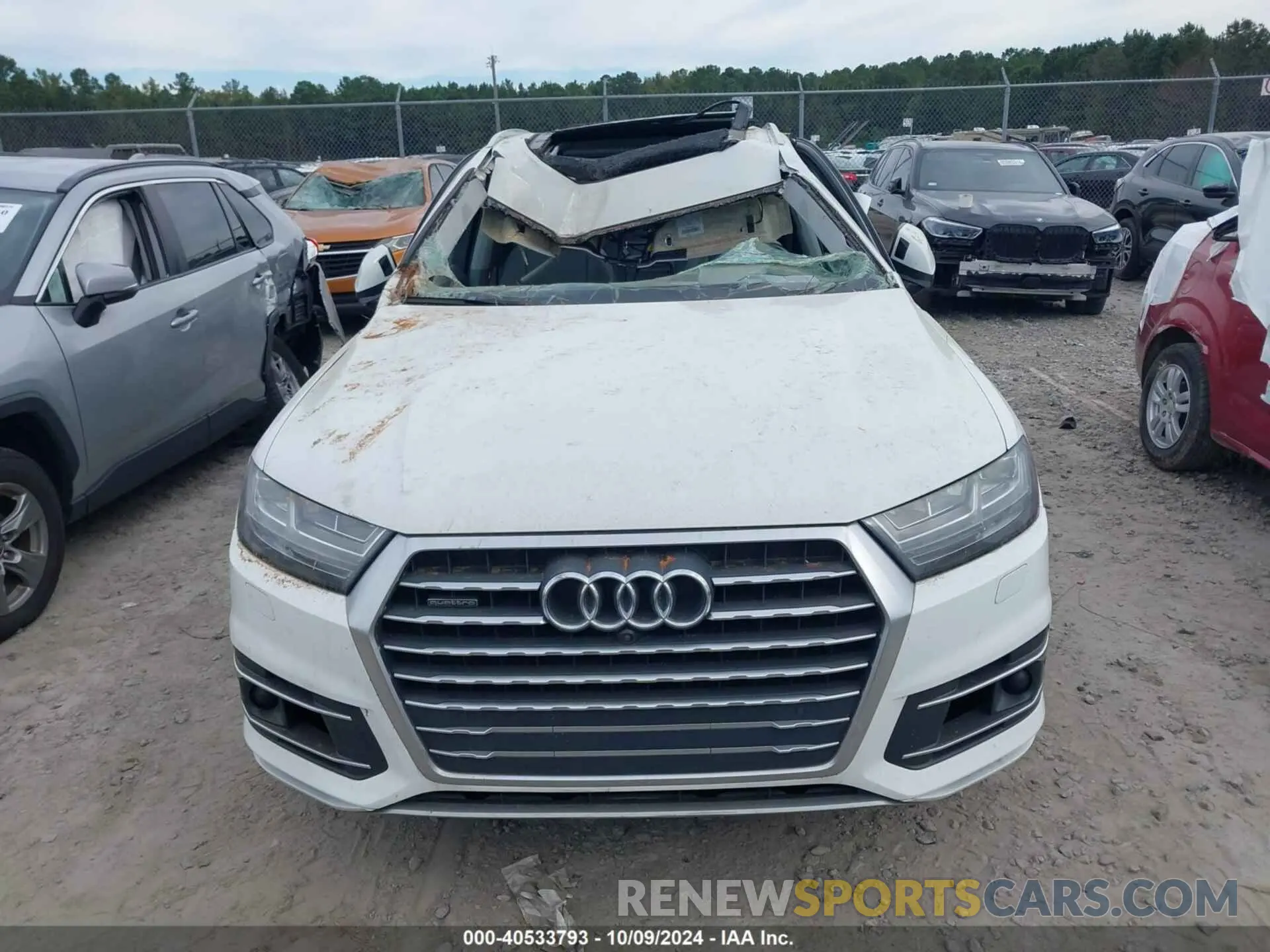 11 Photograph of a damaged car WA1LAAF70KD031114 AUDI Q7 2019