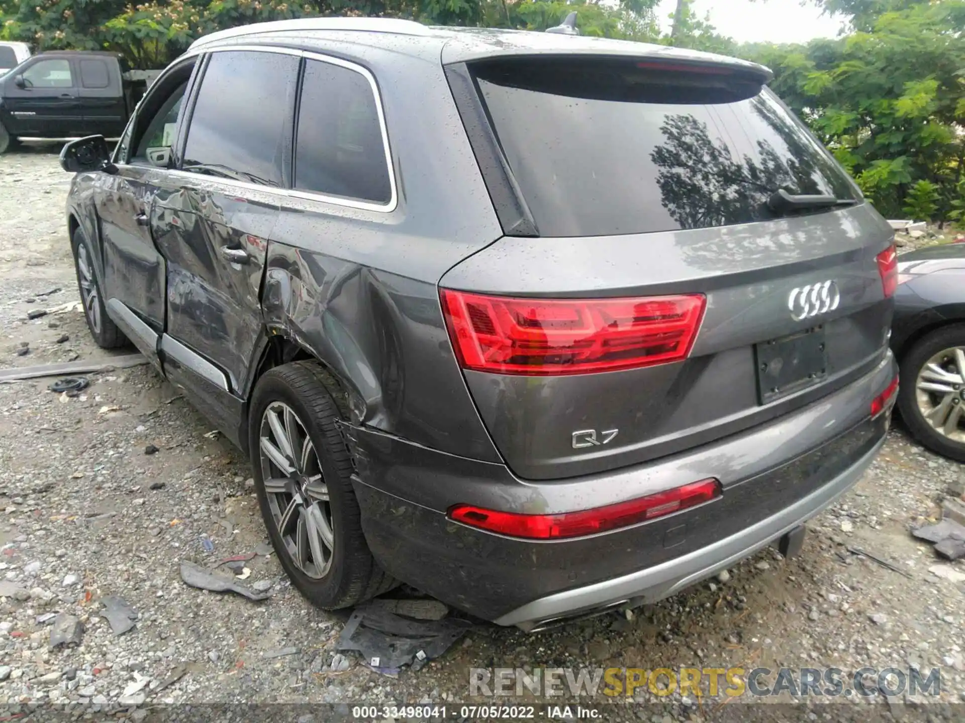 3 Photograph of a damaged car WA1LAAF70KD037561 AUDI Q7 2019