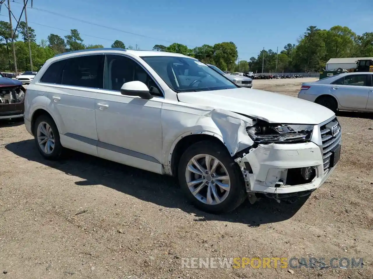 4 Photograph of a damaged car WA1LAAF70KD041805 AUDI Q7 2019