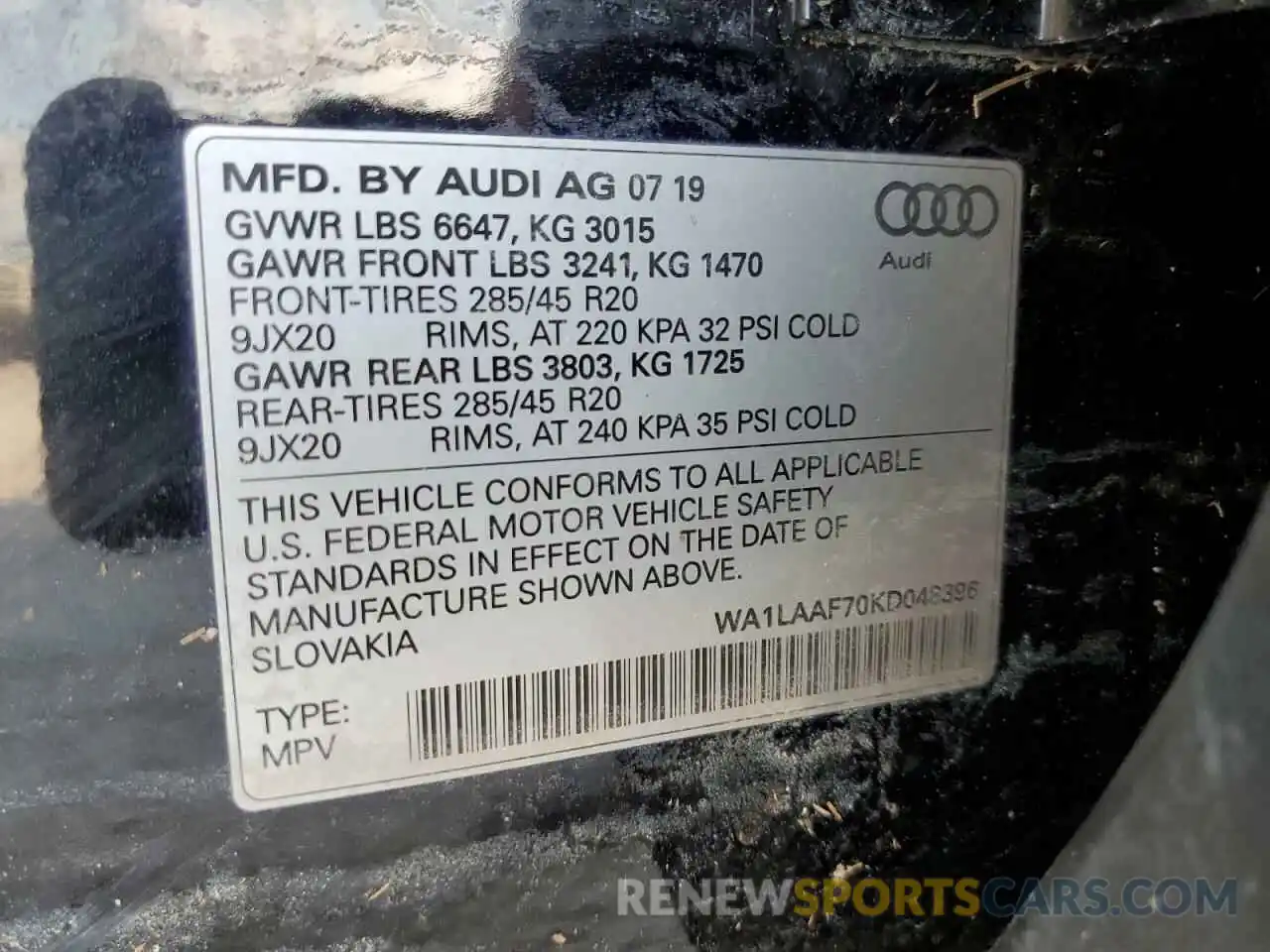 10 Photograph of a damaged car WA1LAAF70KD048396 AUDI Q7 2019