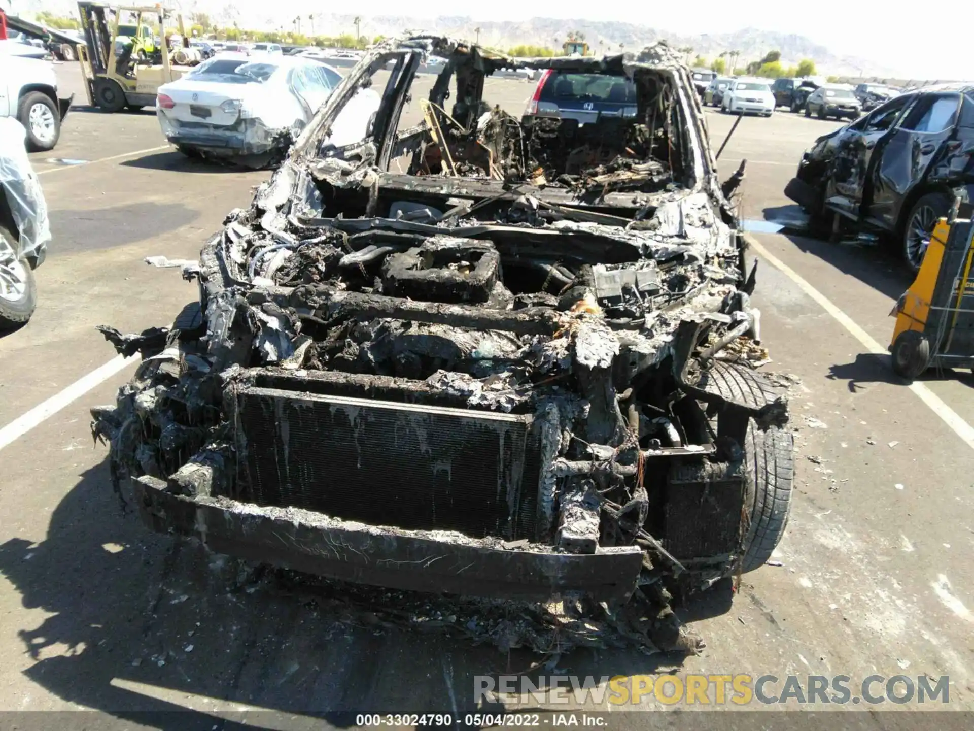 6 Photograph of a damaged car WA1LAAF71KD011048 AUDI Q7 2019