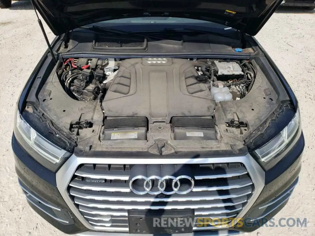 12 Photograph of a damaged car WA1LAAF71KD015617 AUDI Q7 2019