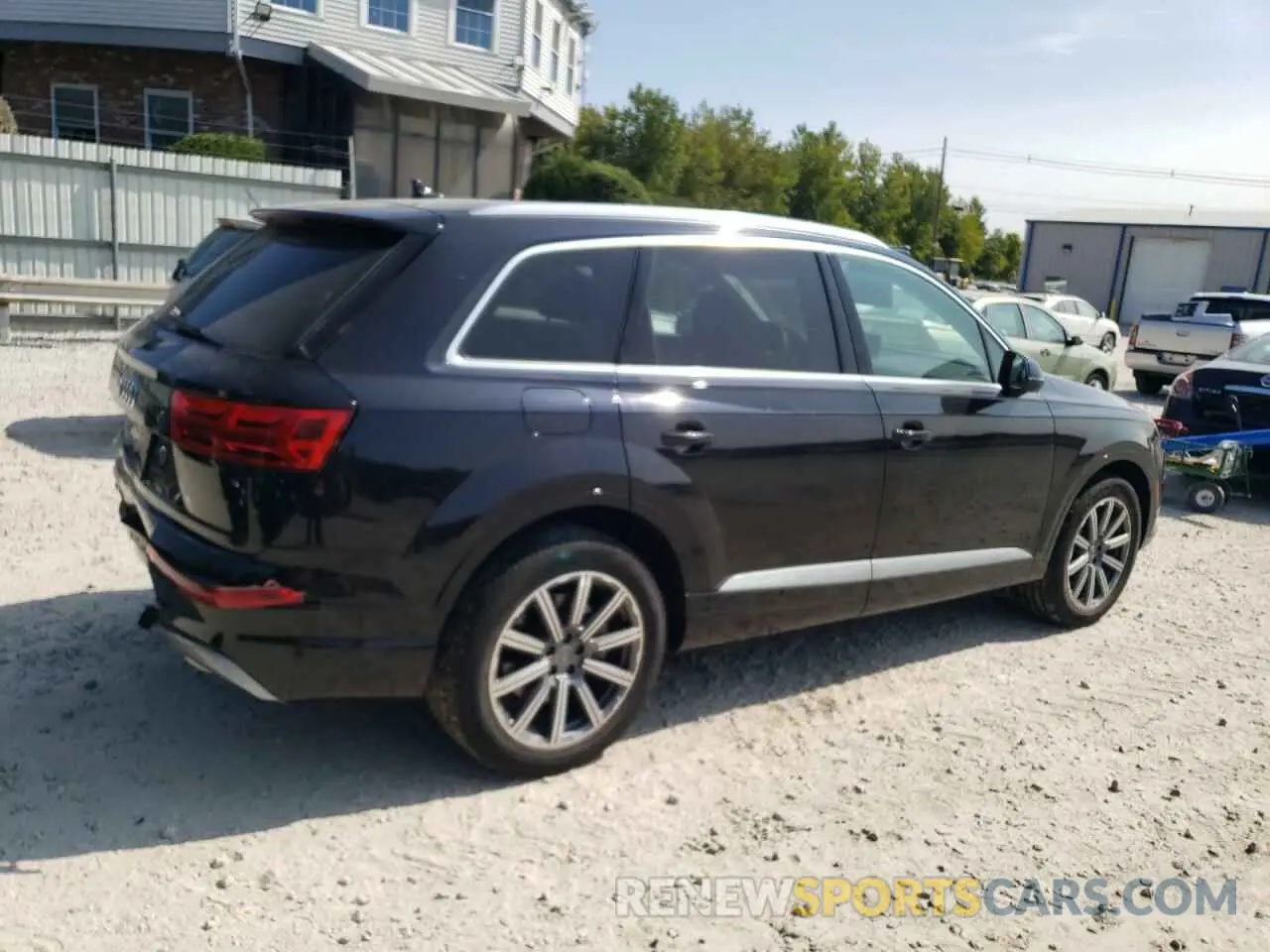 3 Photograph of a damaged car WA1LAAF71KD015617 AUDI Q7 2019