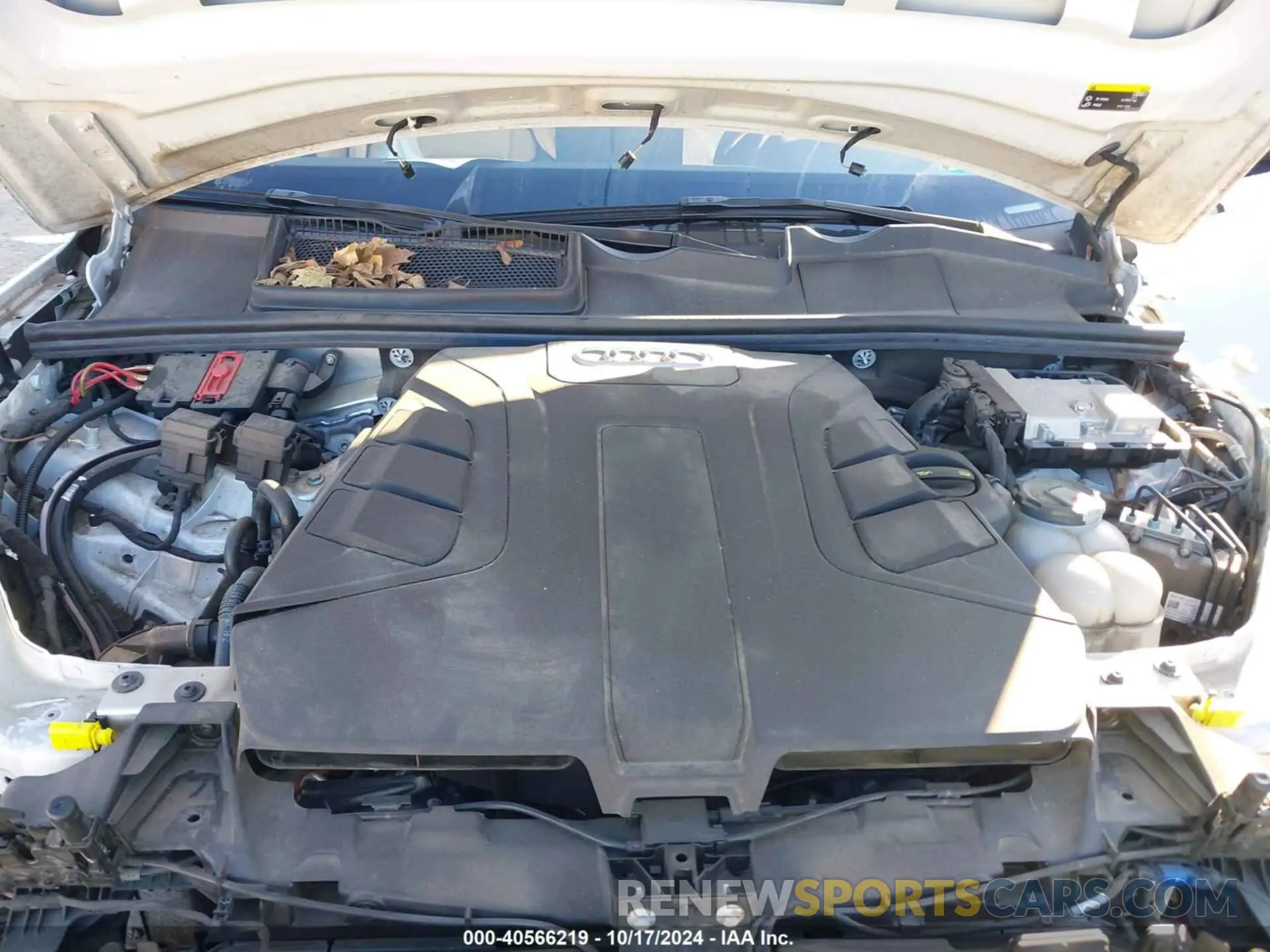 10 Photograph of a damaged car WA1LAAF71KD033079 AUDI Q7 2019