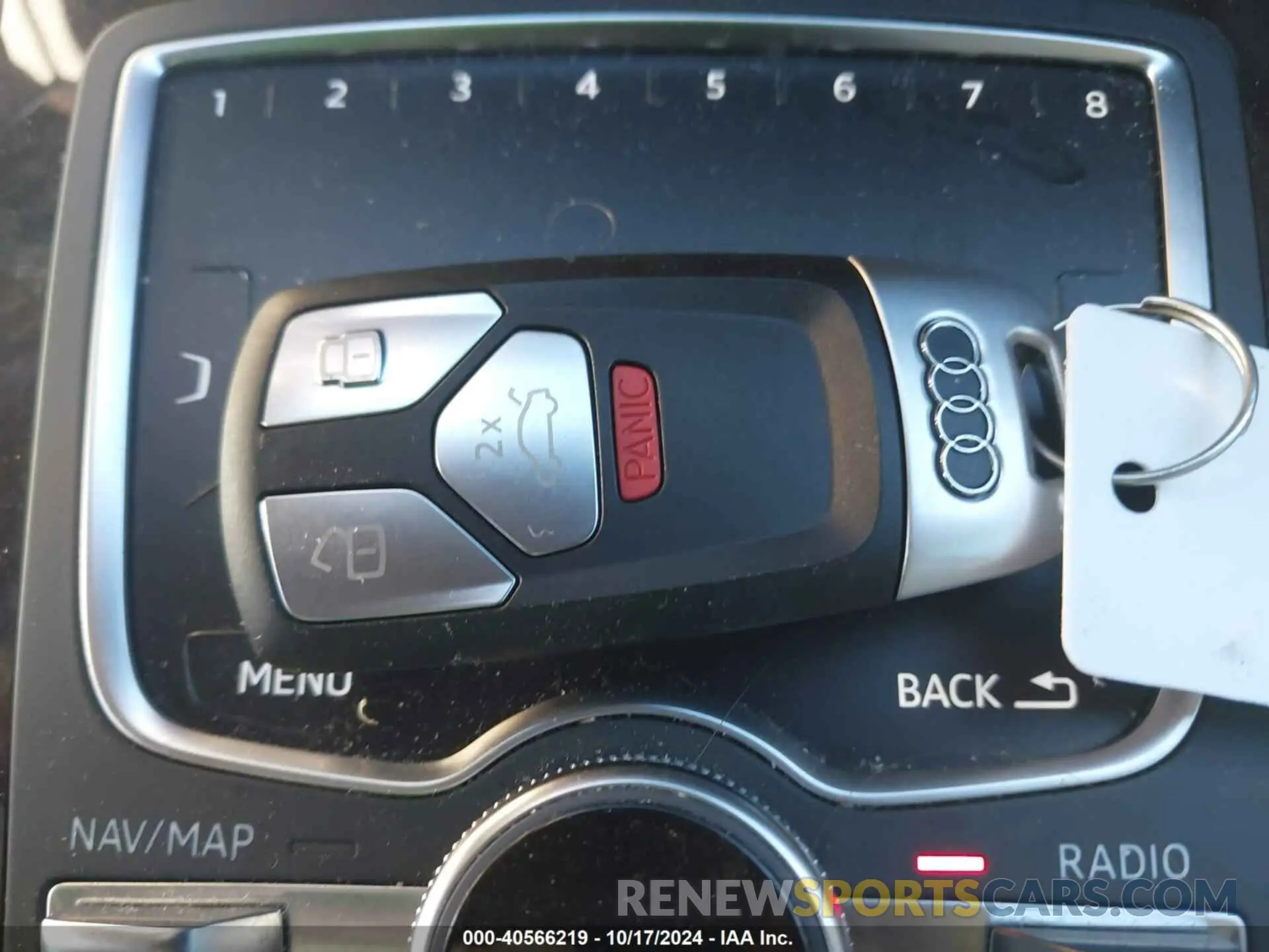 11 Photograph of a damaged car WA1LAAF71KD033079 AUDI Q7 2019