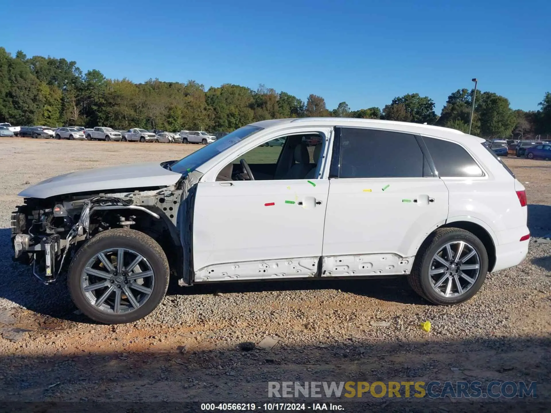 15 Photograph of a damaged car WA1LAAF71KD033079 AUDI Q7 2019