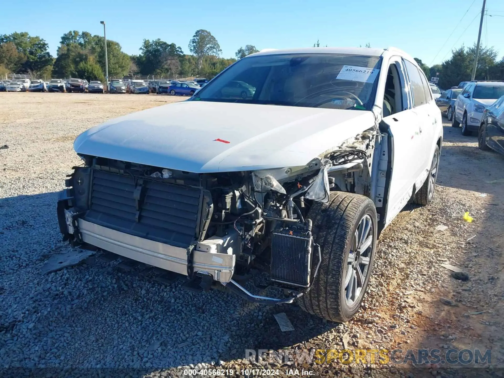 2 Photograph of a damaged car WA1LAAF71KD033079 AUDI Q7 2019