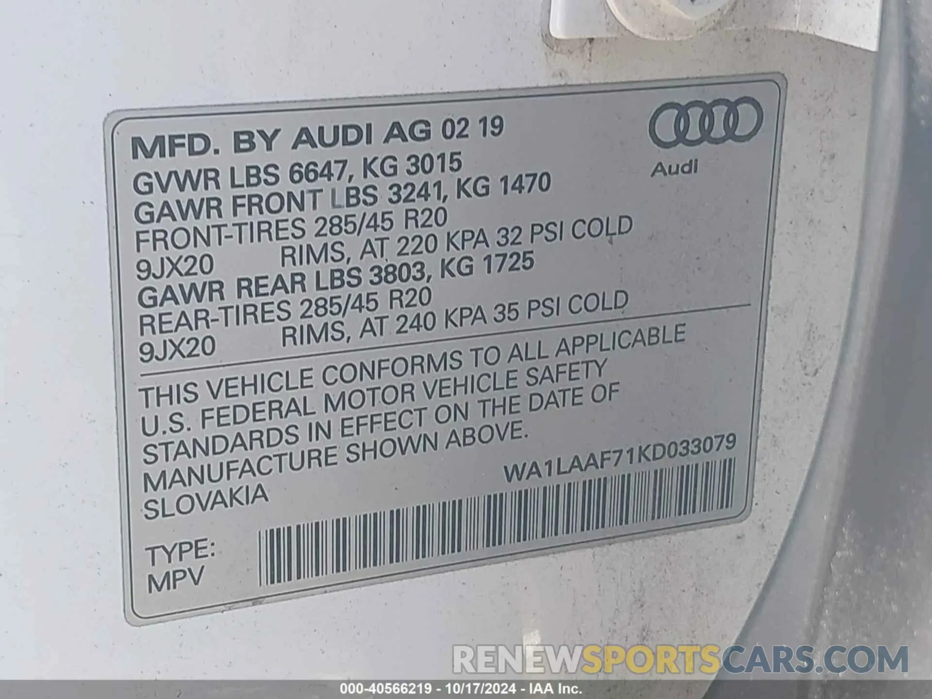 9 Photograph of a damaged car WA1LAAF71KD033079 AUDI Q7 2019