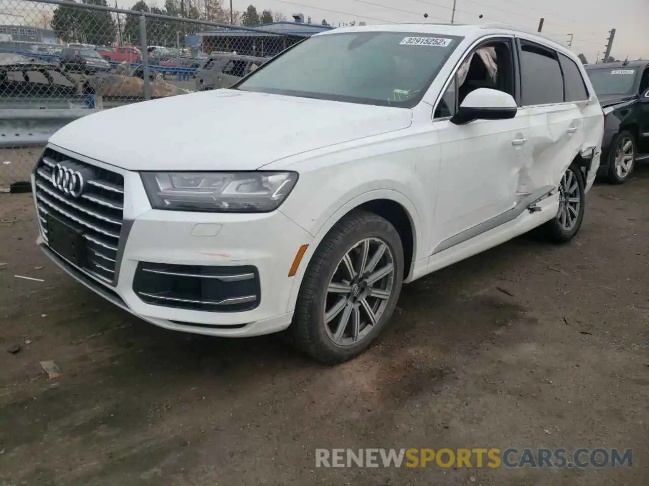 2 Photograph of a damaged car WA1LAAF71KD034247 AUDI Q7 2019