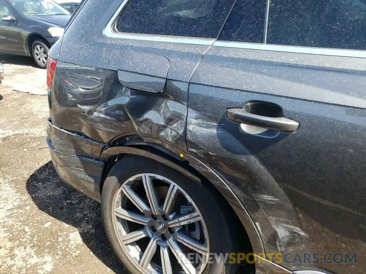 9 Photograph of a damaged car WA1LAAF71KD040842 AUDI Q7 2019