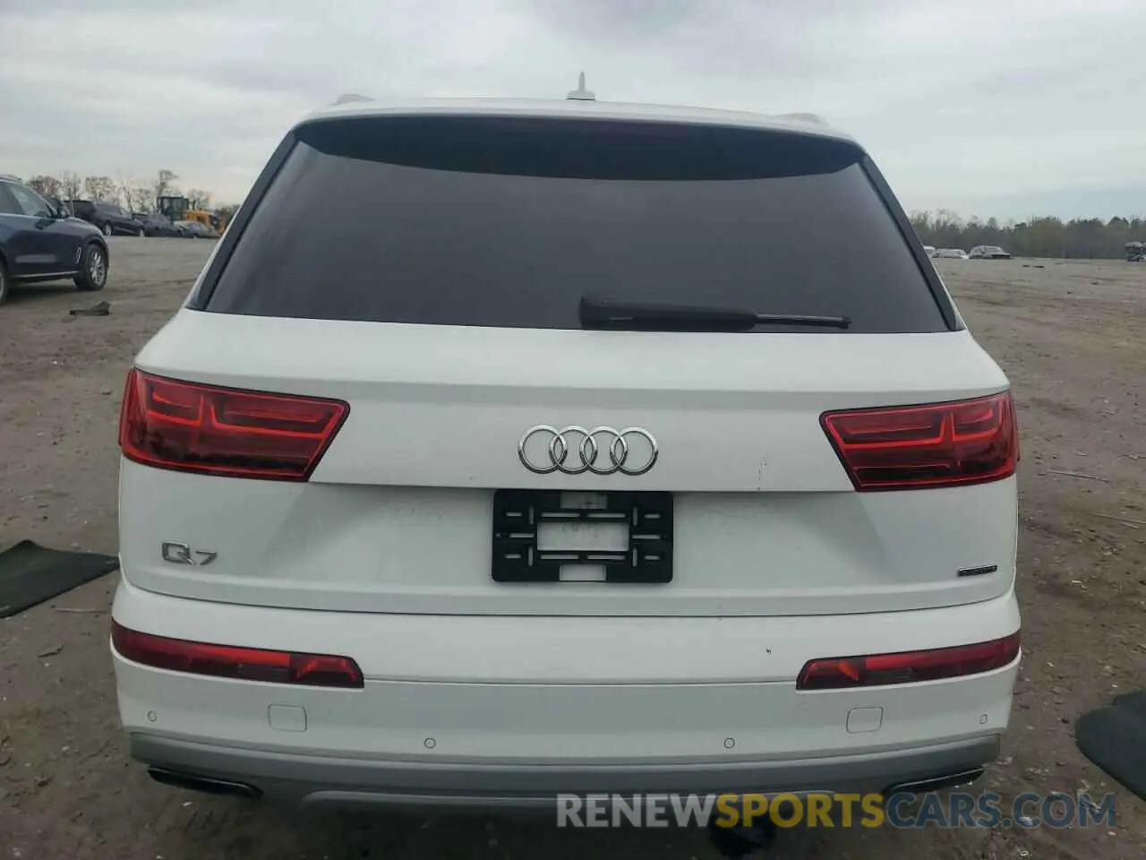 6 Photograph of a damaged car WA1LAAF71KD043207 AUDI Q7 2019