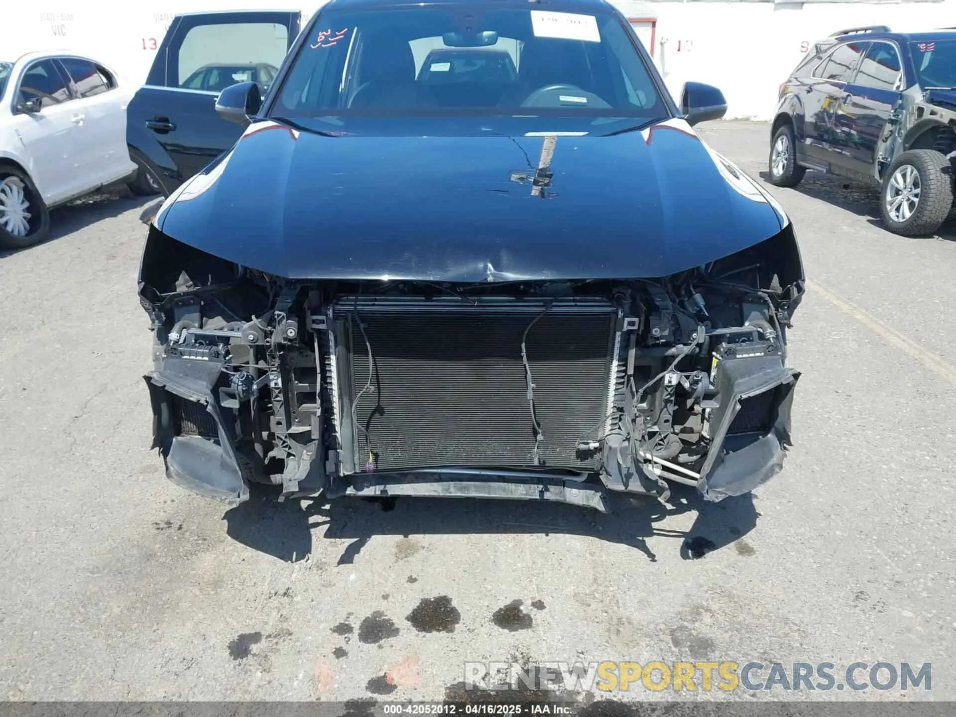 6 Photograph of a damaged car WA1LAAF72KD000785 AUDI Q7 2019