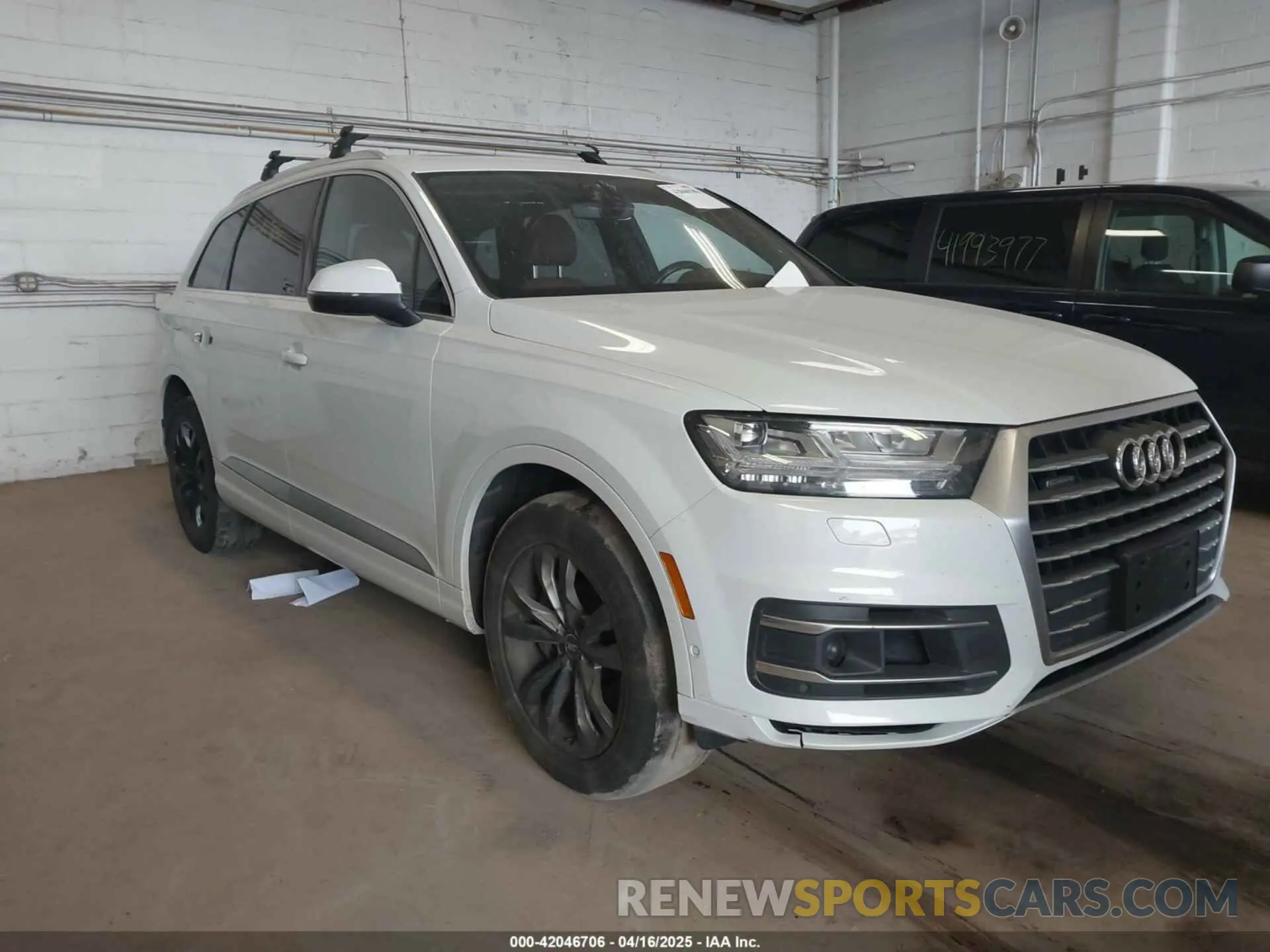 6 Photograph of a damaged car WA1LAAF72KD001208 AUDI Q7 2019