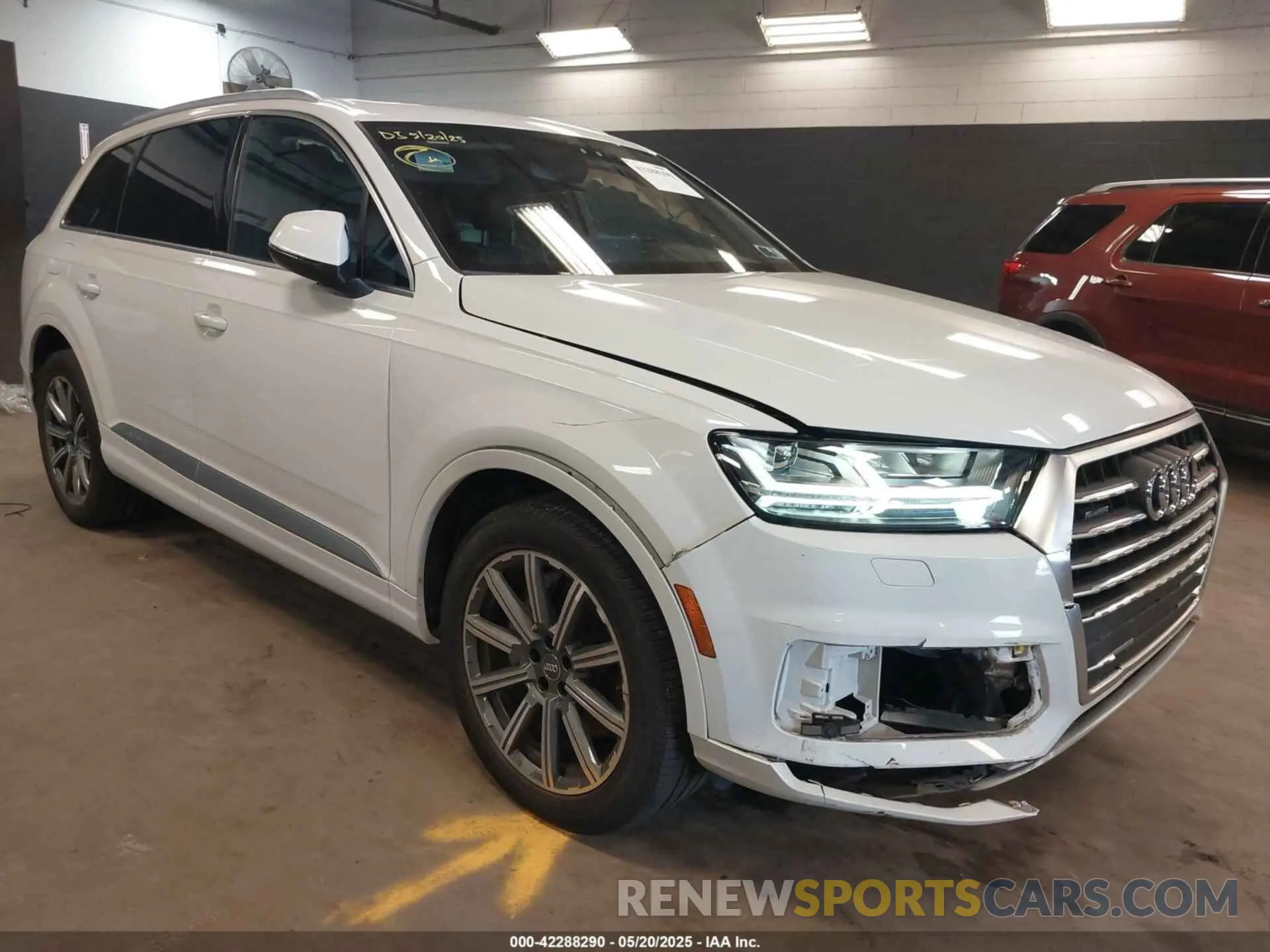 6 Photograph of a damaged car WA1LAAF72KD002200 AUDI Q7 2019