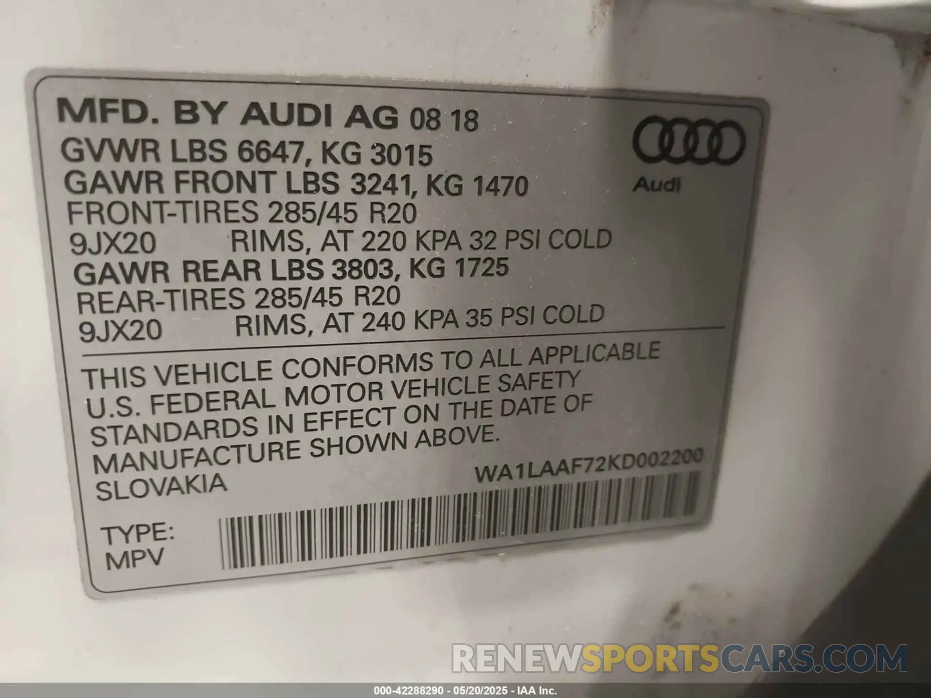 9 Photograph of a damaged car WA1LAAF72KD002200 AUDI Q7 2019