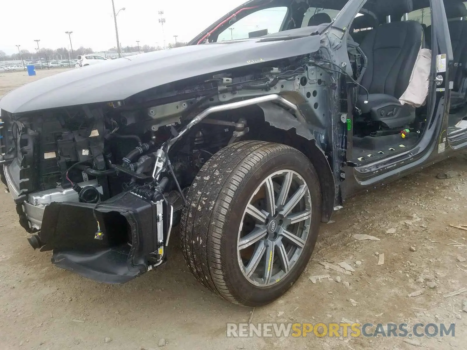 9 Photograph of a damaged car WA1LAAF72KD007350 AUDI Q7 2019