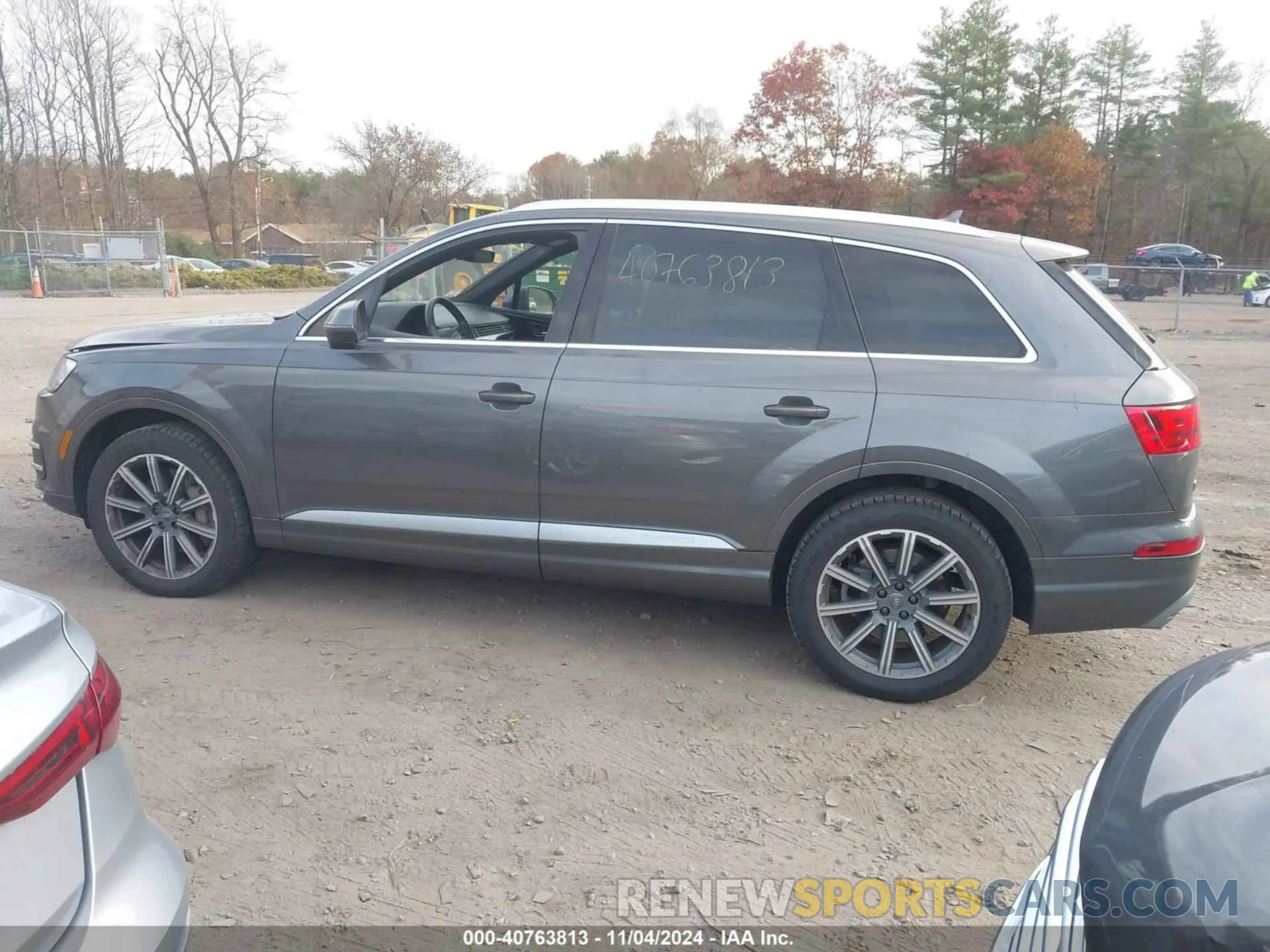 14 Photograph of a damaged car WA1LAAF72KD020194 AUDI Q7 2019