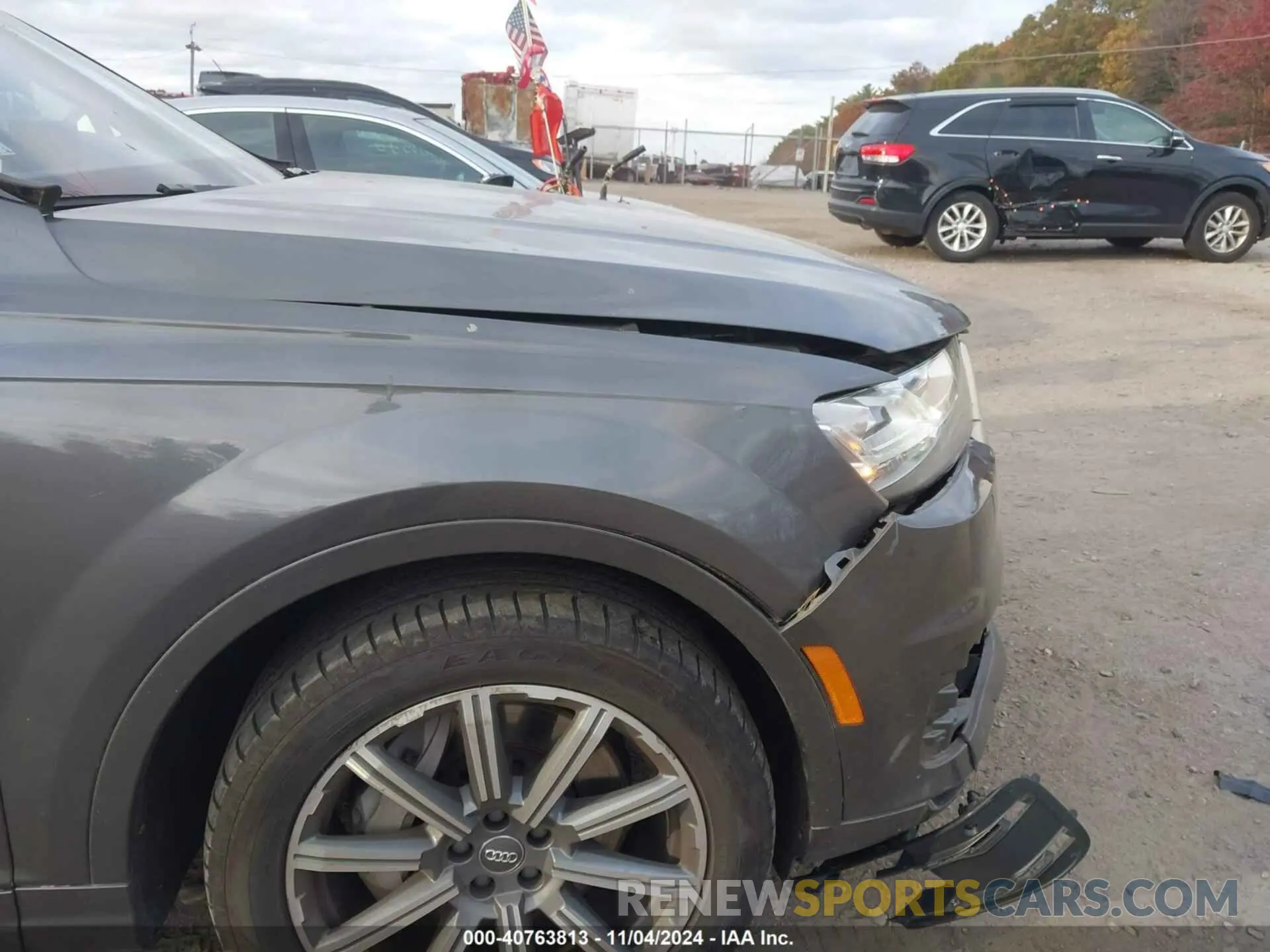 17 Photograph of a damaged car WA1LAAF72KD020194 AUDI Q7 2019