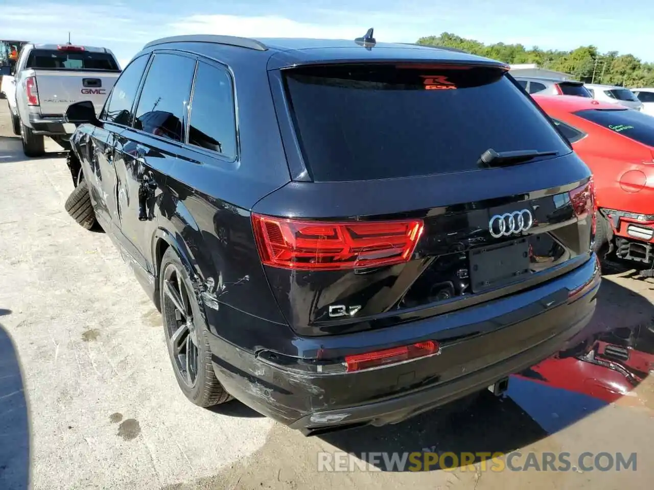 3 Photograph of a damaged car WA1LAAF72KD045516 AUDI Q7 2019