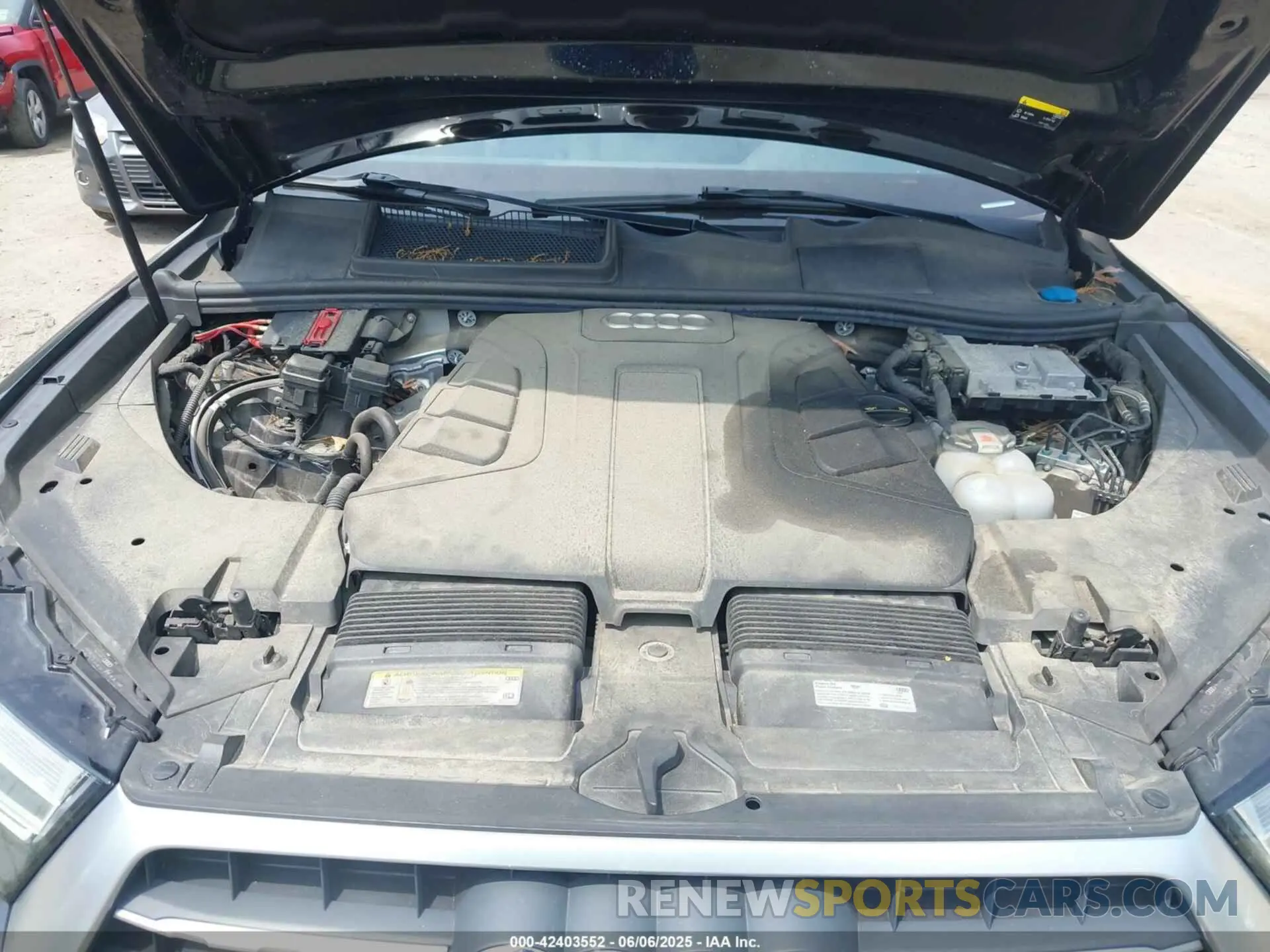 10 Photograph of a damaged car WA1LAAF72KD046763 AUDI Q7 2019