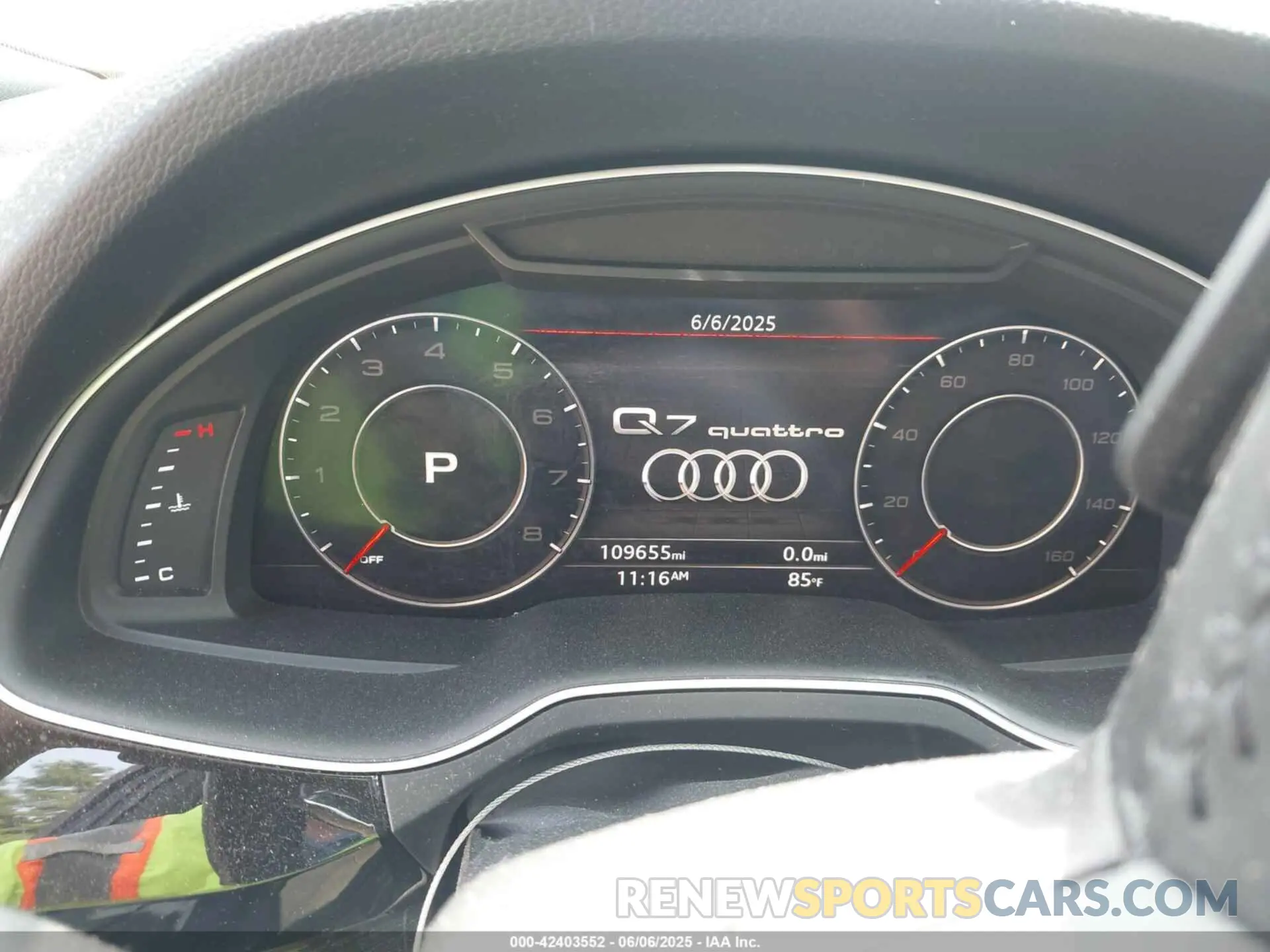 7 Photograph of a damaged car WA1LAAF72KD046763 AUDI Q7 2019