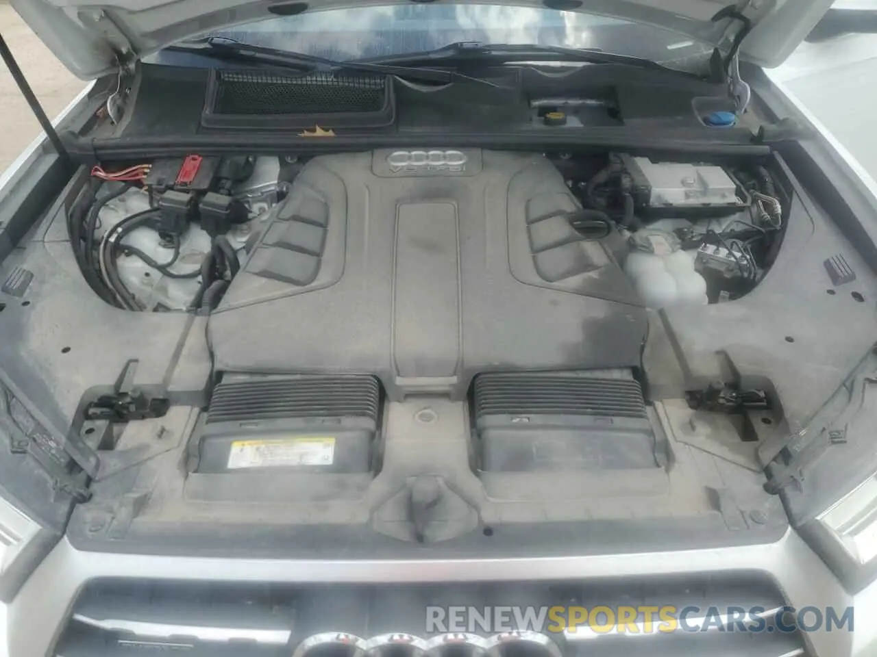12 Photograph of a damaged car WA1LAAF73KD000326 AUDI Q7 2019