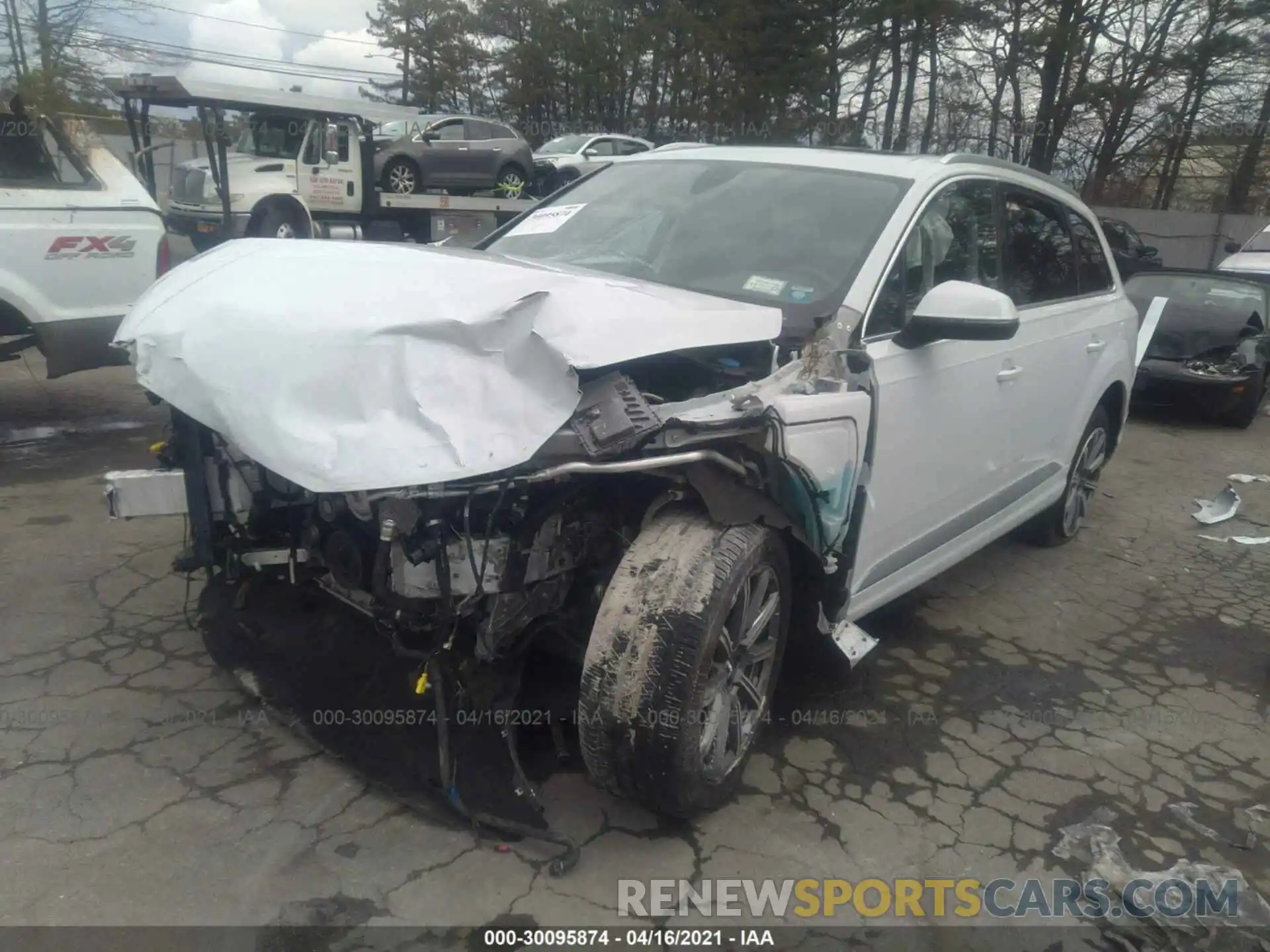 2 Photograph of a damaged car WA1LAAF73KD005574 AUDI Q7 2019