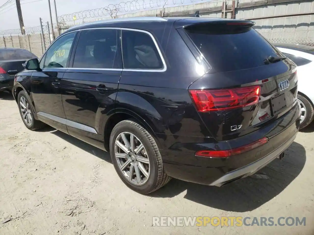 3 Photograph of a damaged car WA1LAAF73KD010886 AUDI Q7 2019