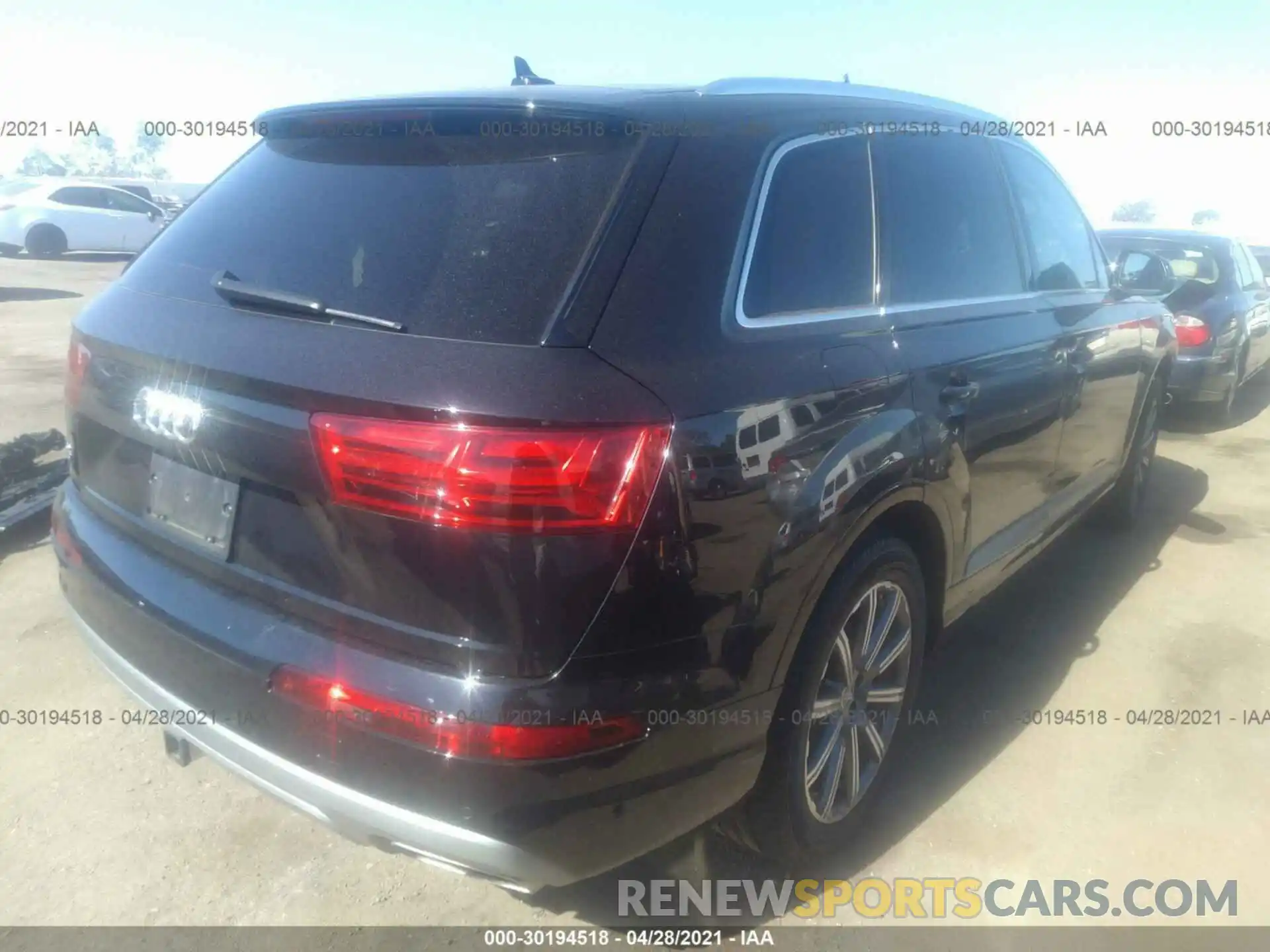 4 Photograph of a damaged car WA1LAAF73KD020091 AUDI Q7 2019