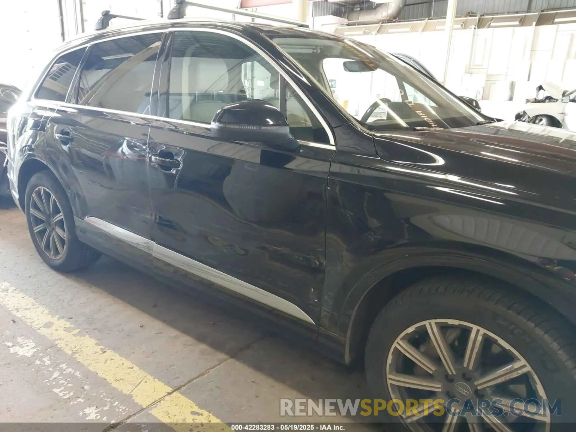 6 Photograph of a damaged car WA1LAAF73KD020866 AUDI Q7 2019