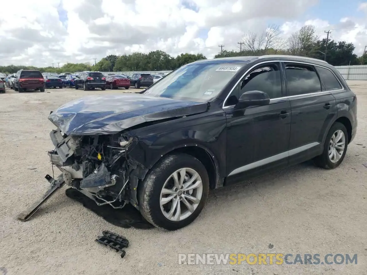 1 Photograph of a damaged car WA1LAAF73KD046707 AUDI Q7 2019