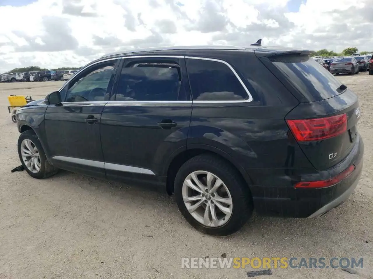 2 Photograph of a damaged car WA1LAAF73KD046707 AUDI Q7 2019