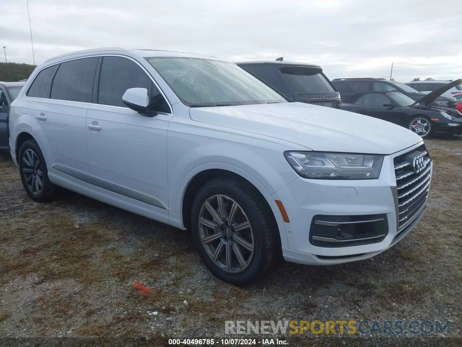 1 Photograph of a damaged car WA1LAAF74KD002571 AUDI Q7 2019