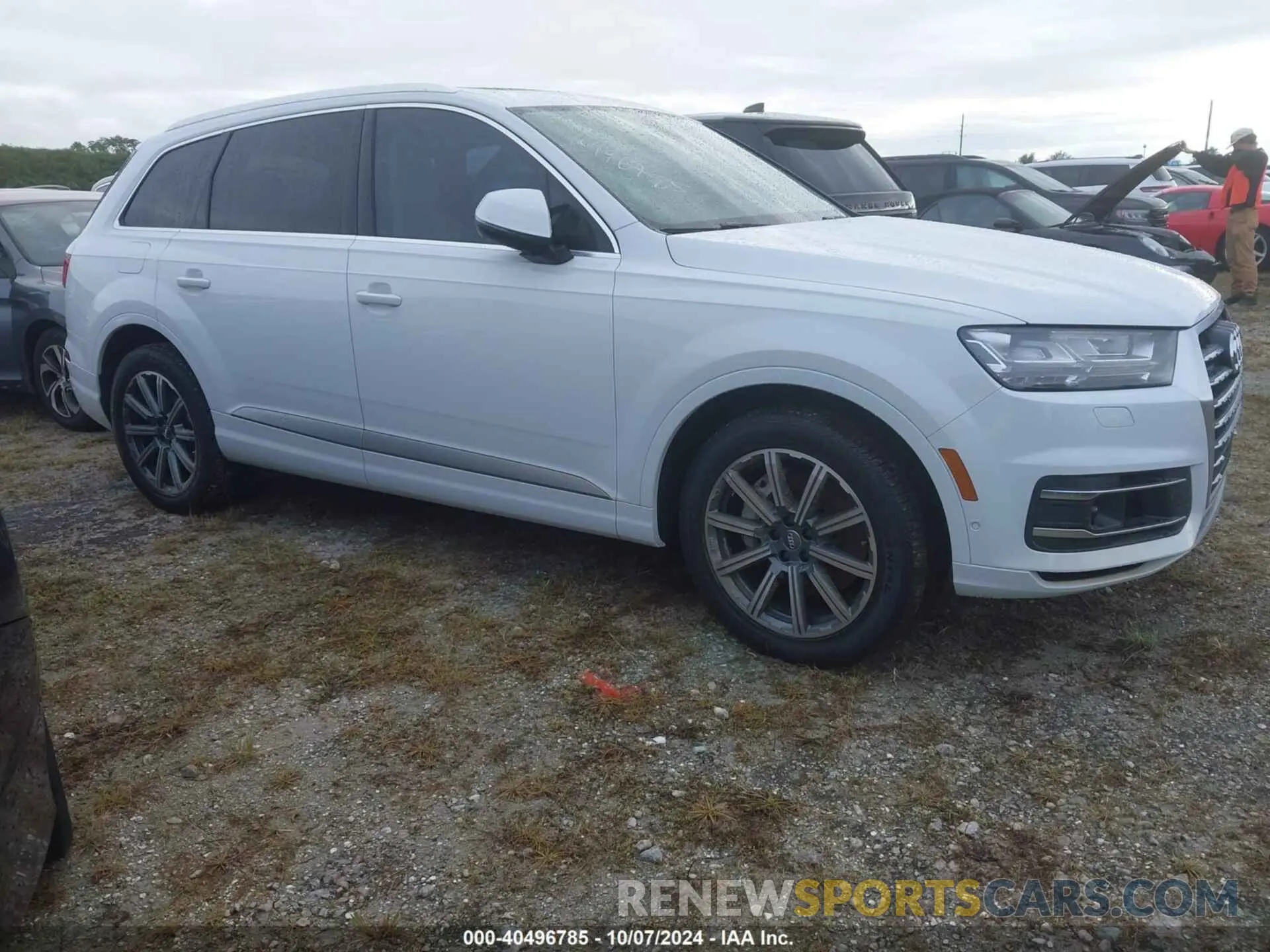 13 Photograph of a damaged car WA1LAAF74KD002571 AUDI Q7 2019