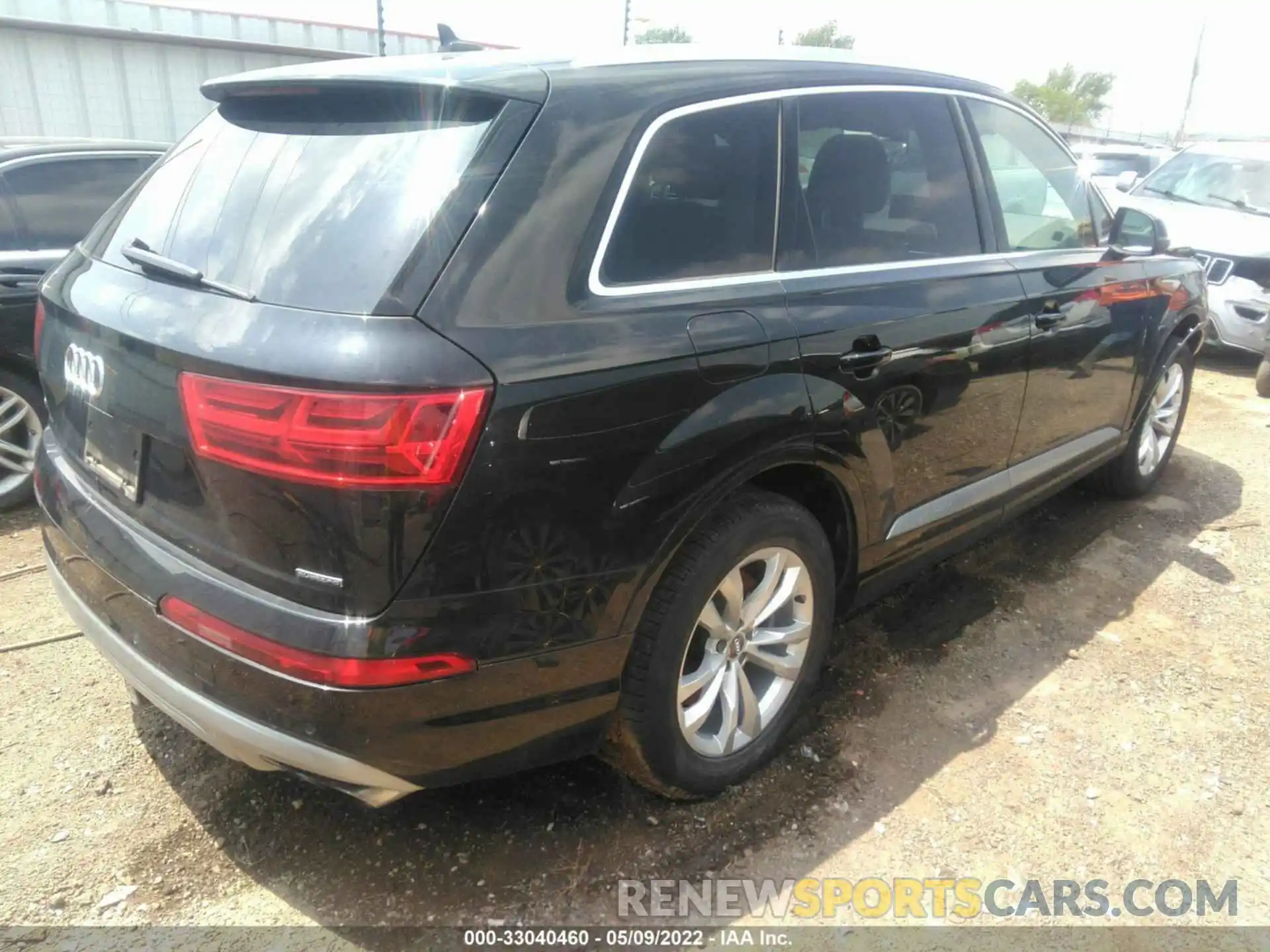 4 Photograph of a damaged car WA1LAAF74KD044447 AUDI Q7 2019