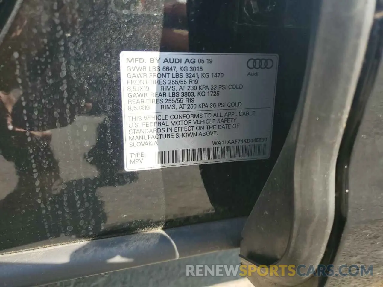 14 Photograph of a damaged car WA1LAAF74KD045890 AUDI Q7 2019