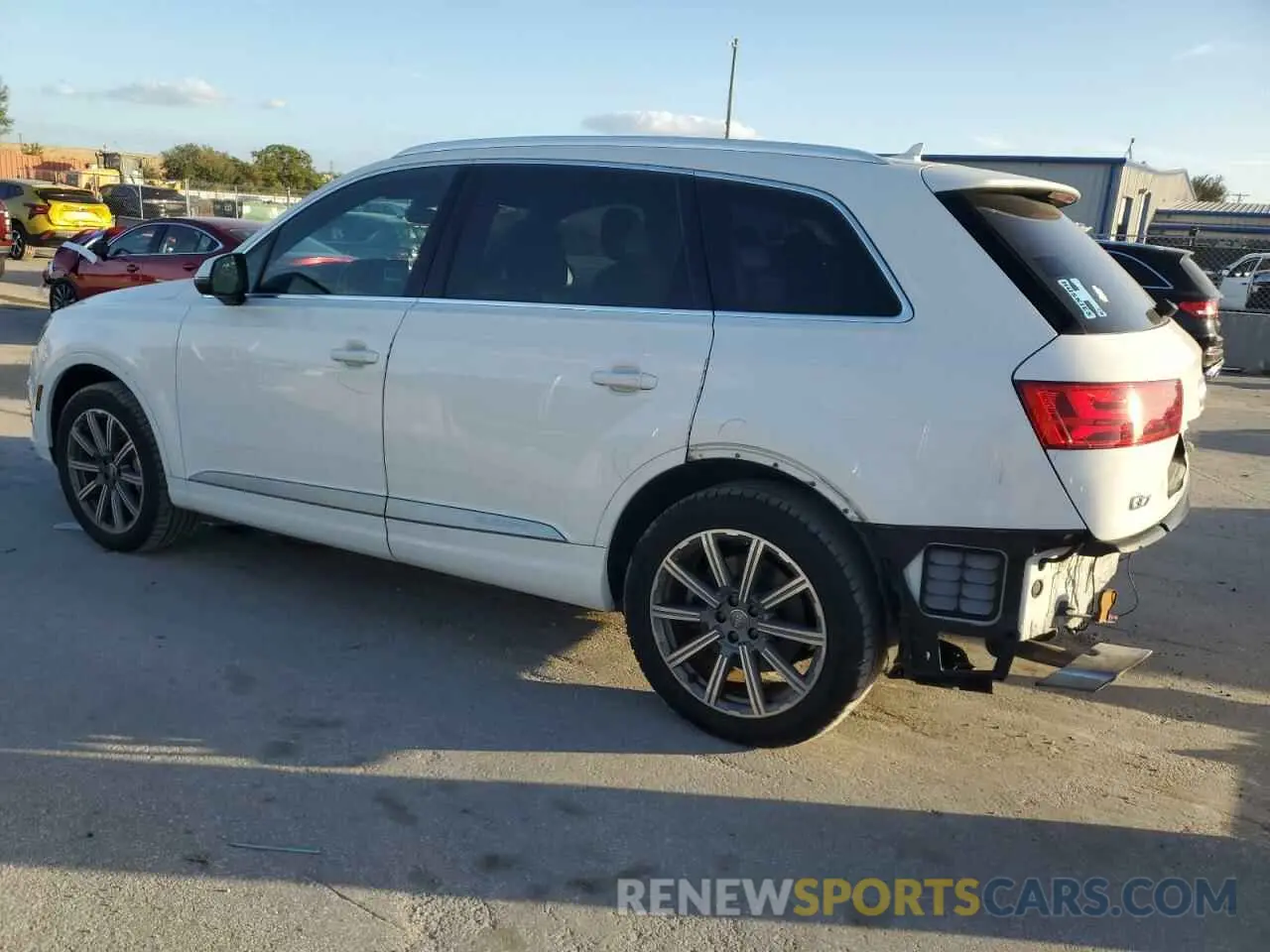 2 Photograph of a damaged car WA1LAAF75KD006001 AUDI Q7 2019