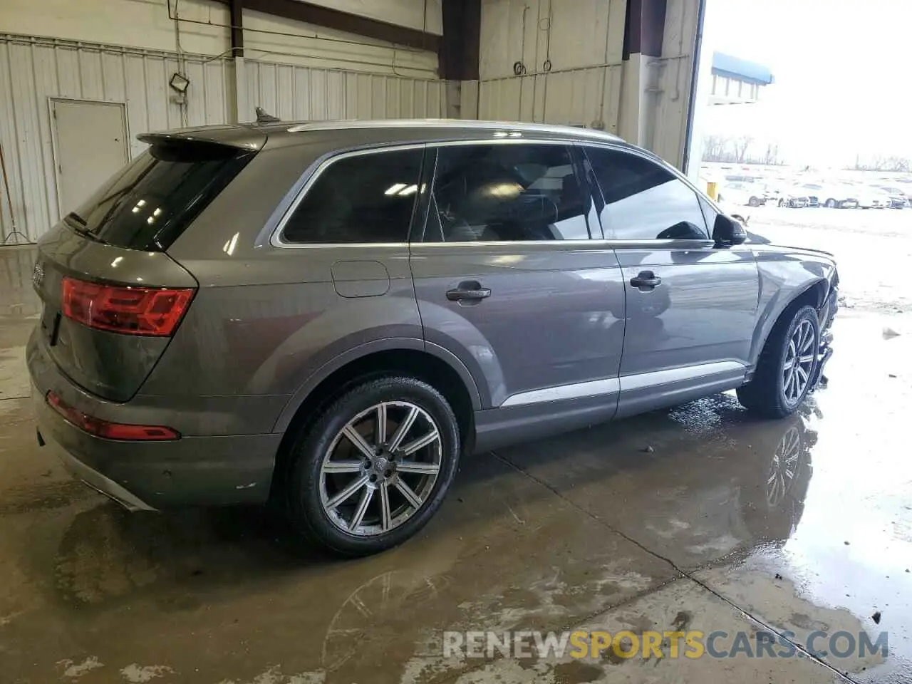 3 Photograph of a damaged car WA1LAAF75KD010565 AUDI Q7 2019