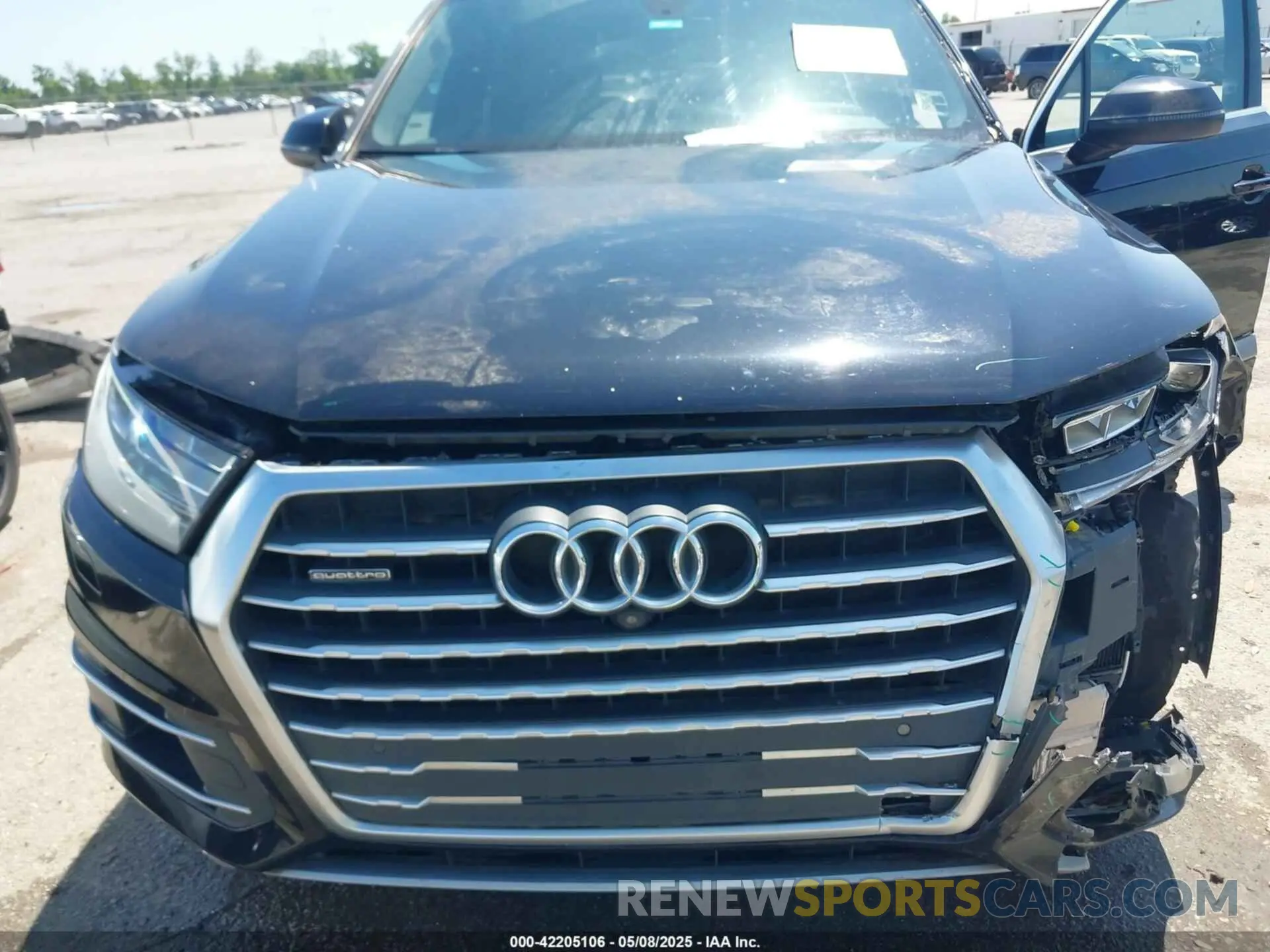 10 Photograph of a damaged car WA1LAAF75KD012980 AUDI Q7 2019