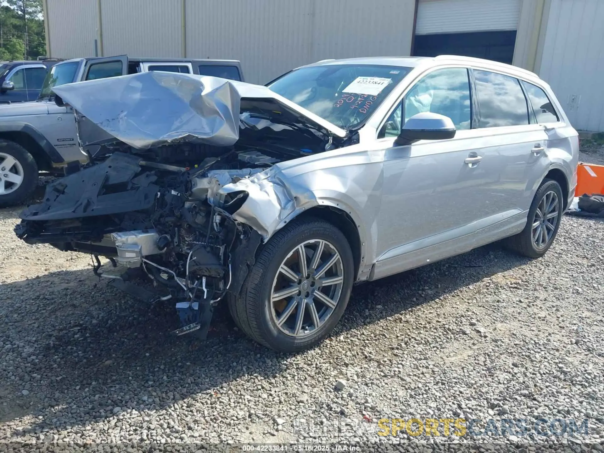 2 Photograph of a damaged car WA1LAAF75KD023266 AUDI Q7 2019