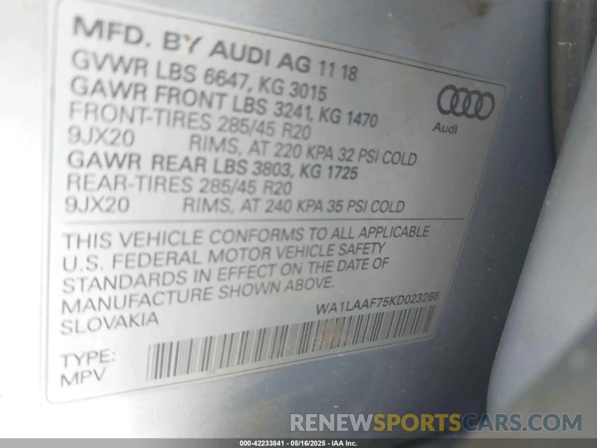 9 Photograph of a damaged car WA1LAAF75KD023266 AUDI Q7 2019