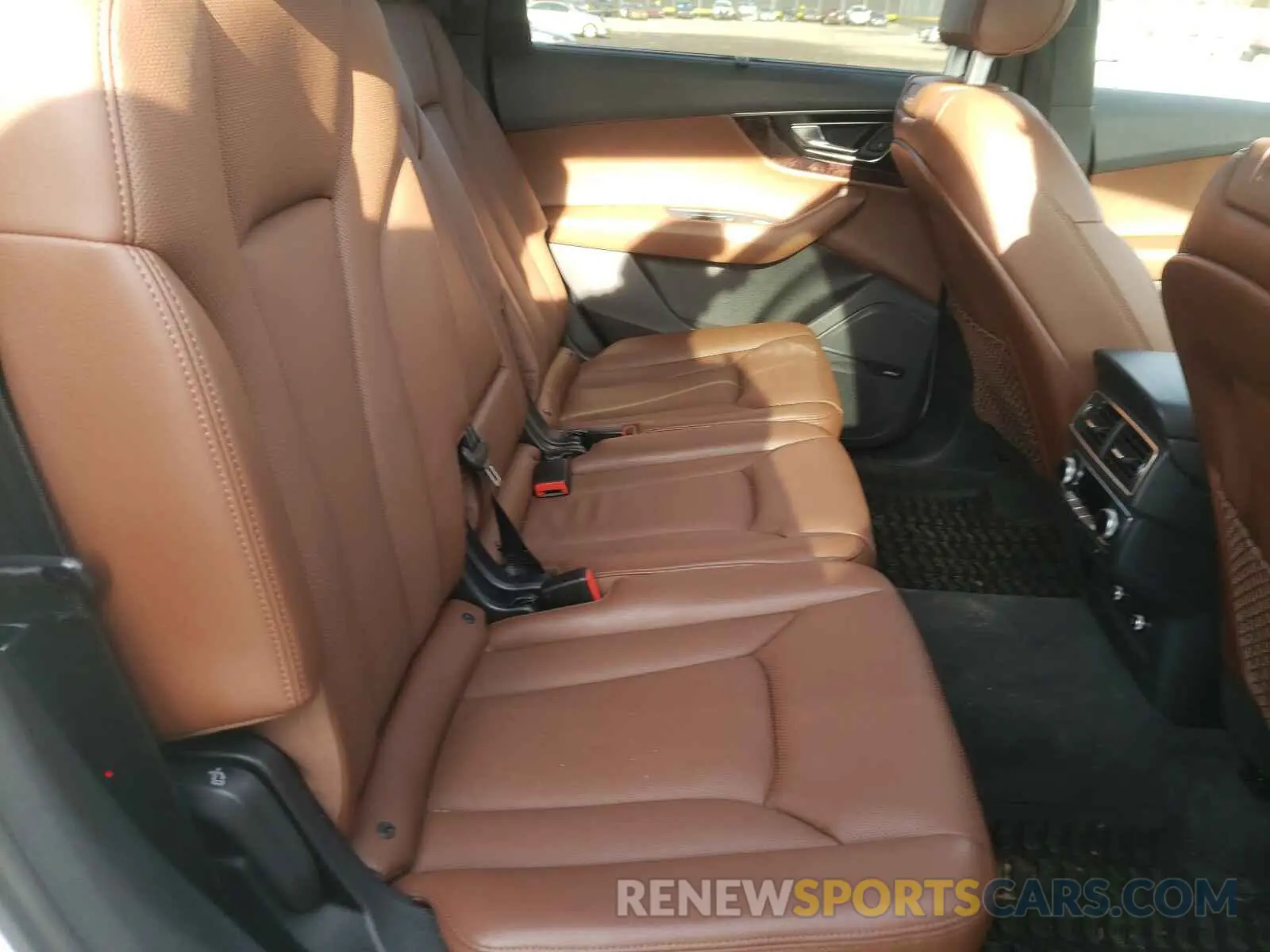 6 Photograph of a damaged car WA1LAAF75KD037099 AUDI Q7 2019
