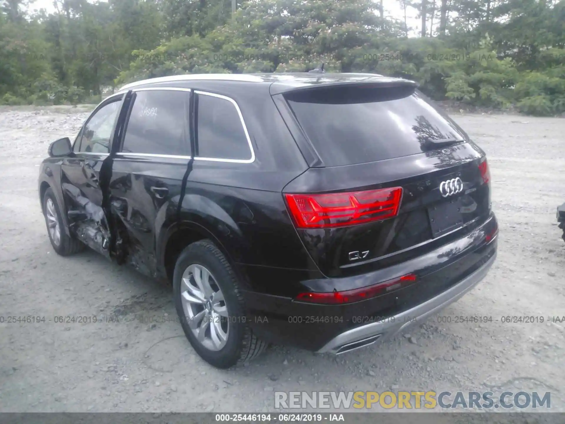 3 Photograph of a damaged car WA1LAAF75KD042304 AUDI Q7 2019