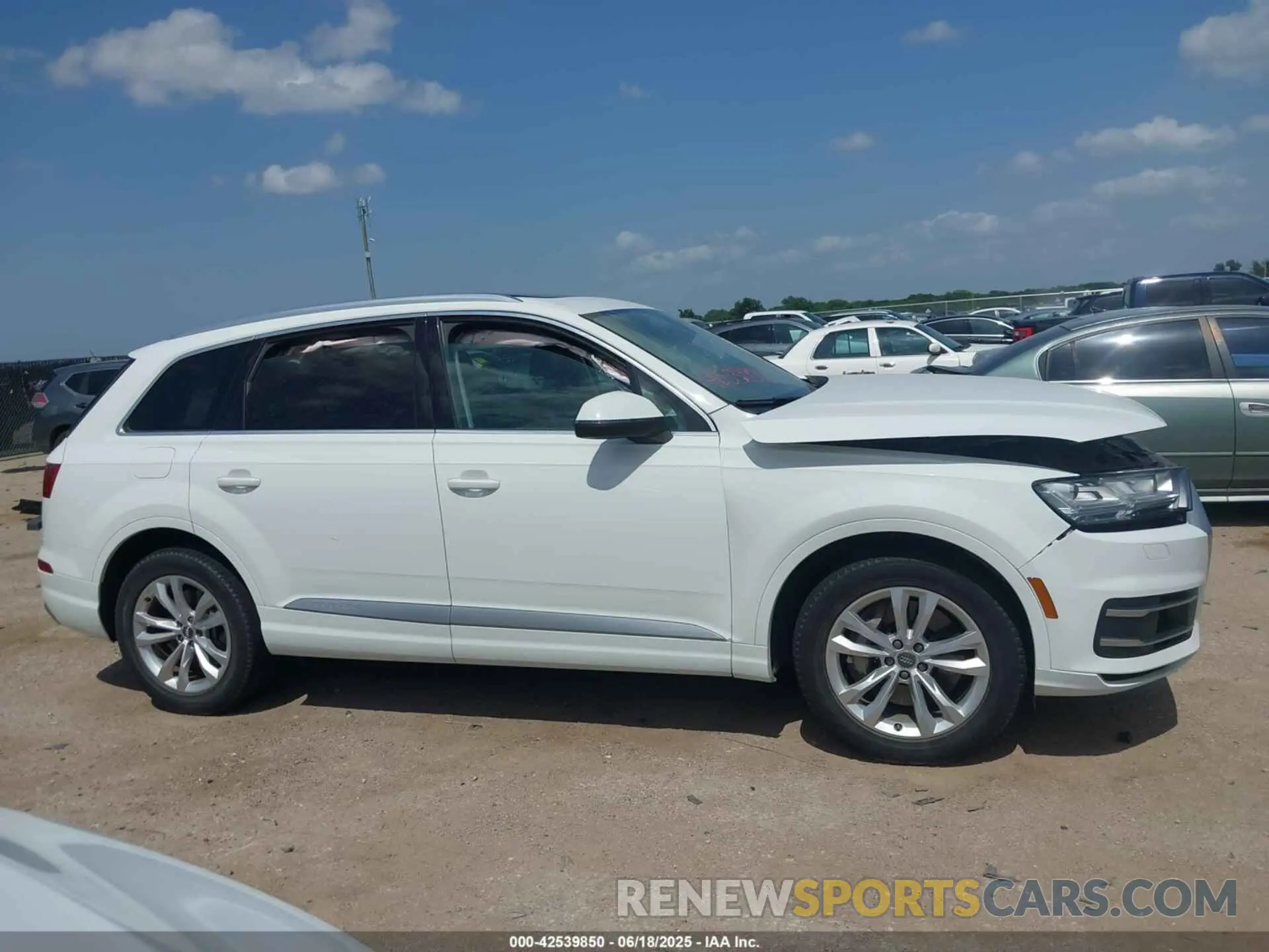 13 Photograph of a damaged car WA1LAAF75KD044439 AUDI Q7 2019