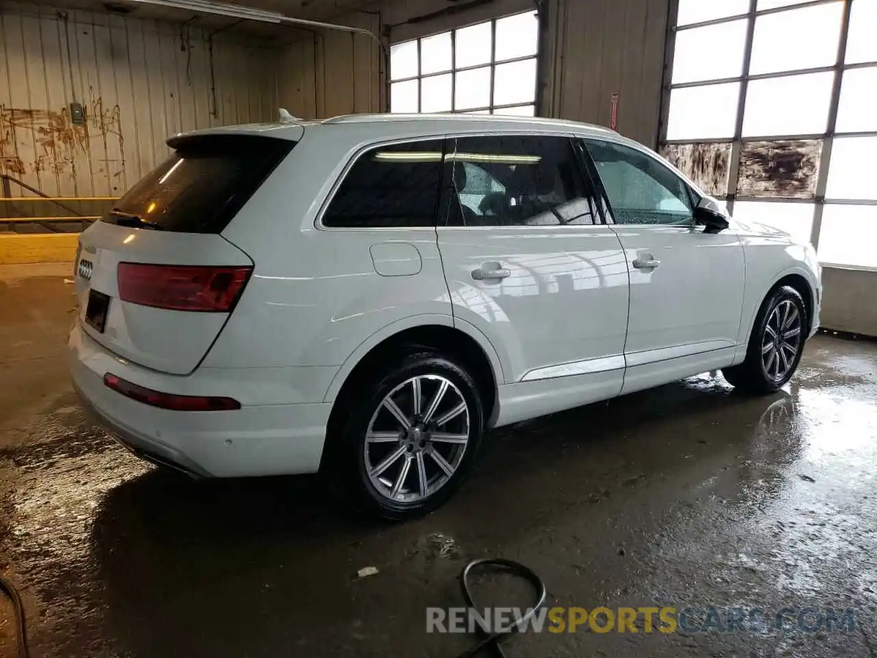 3 Photograph of a damaged car WA1LAAF76KD001308 AUDI Q7 2019