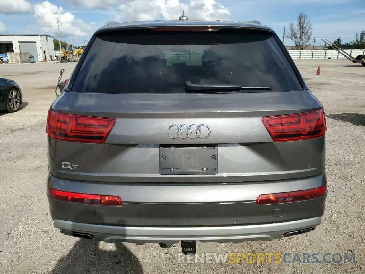6 Photograph of a damaged car WA1LAAF76KD005049 AUDI Q7 2019