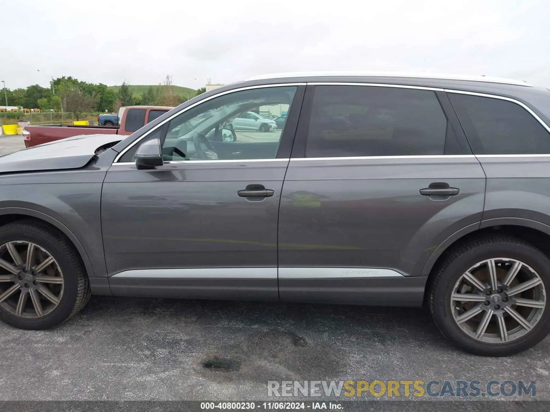 14 Photograph of a damaged car WA1LAAF76KD011739 AUDI Q7 2019