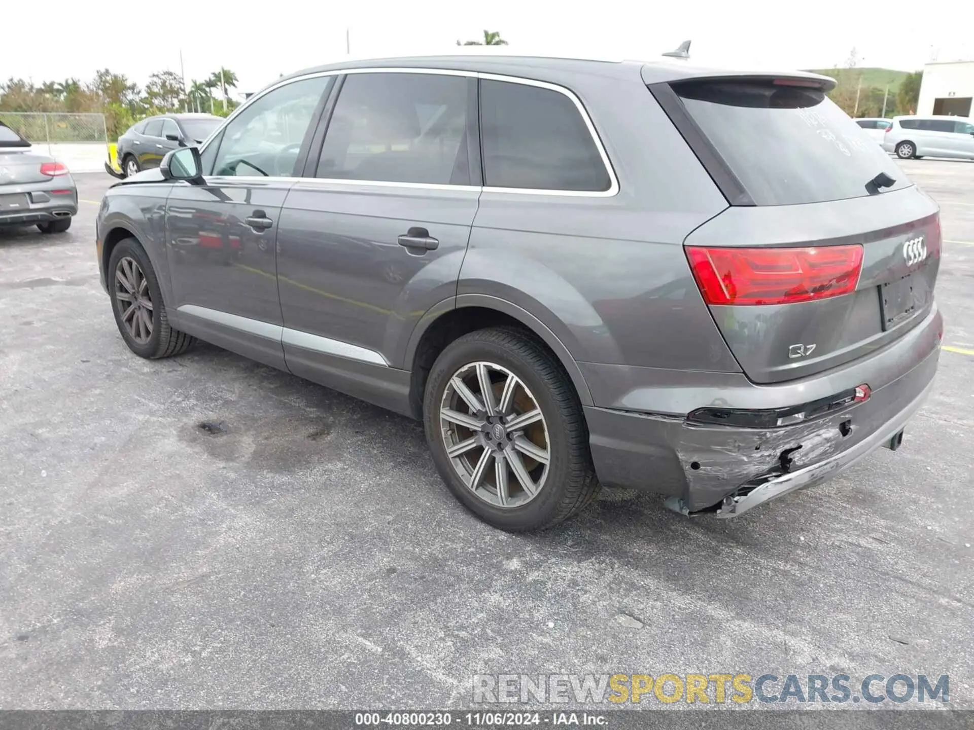 3 Photograph of a damaged car WA1LAAF76KD011739 AUDI Q7 2019