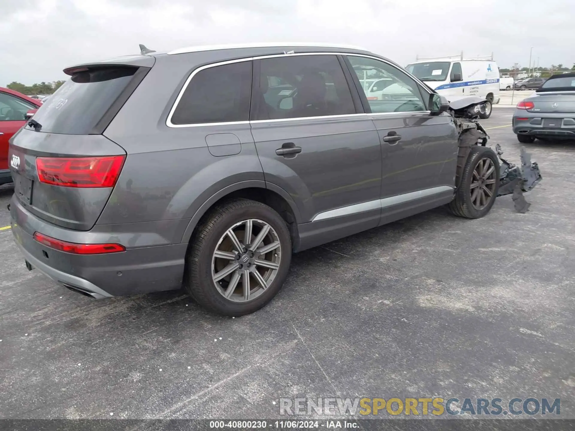 4 Photograph of a damaged car WA1LAAF76KD011739 AUDI Q7 2019