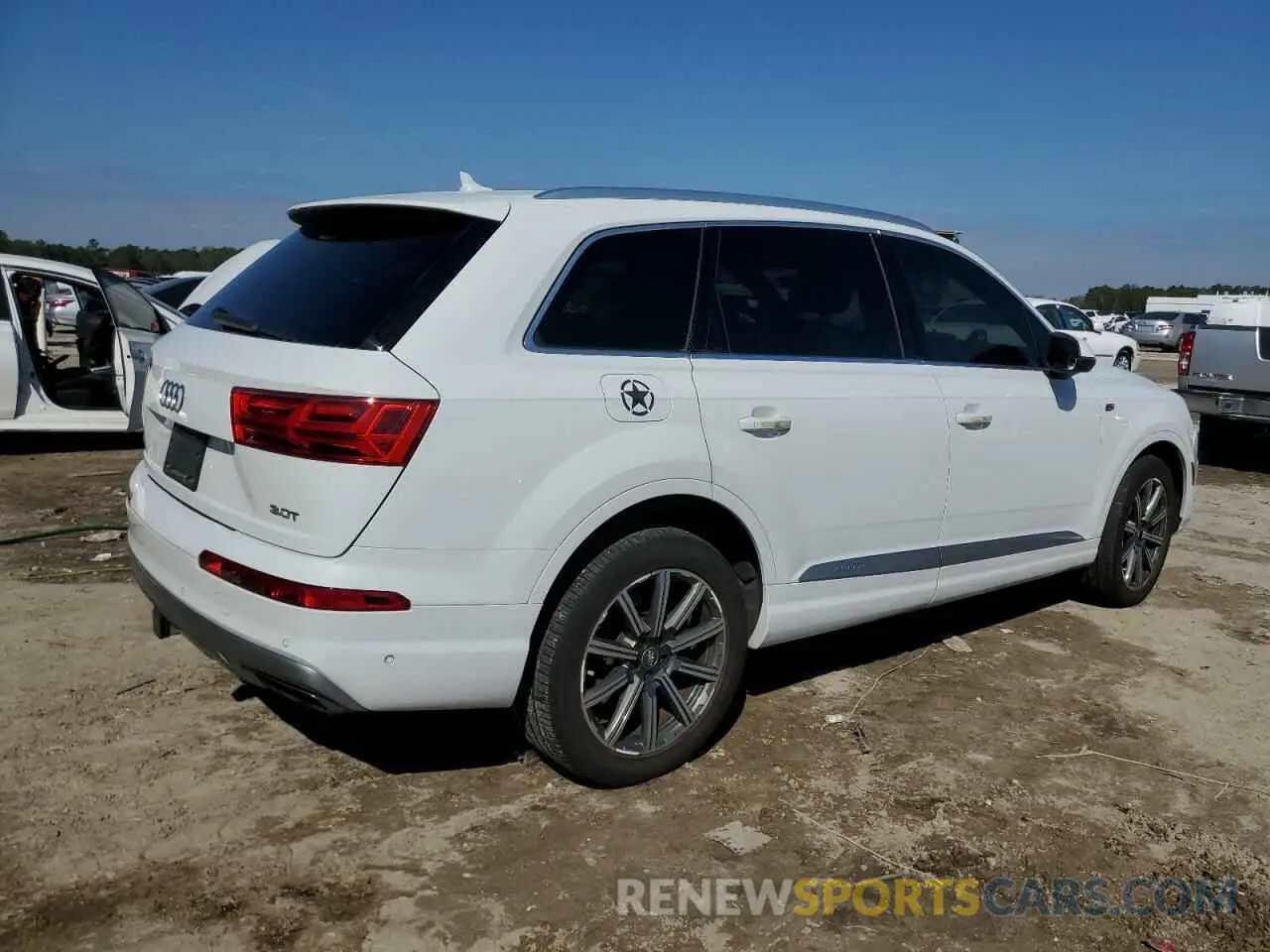 3 Photograph of a damaged car WA1LAAF76KD024801 AUDI Q7 2019